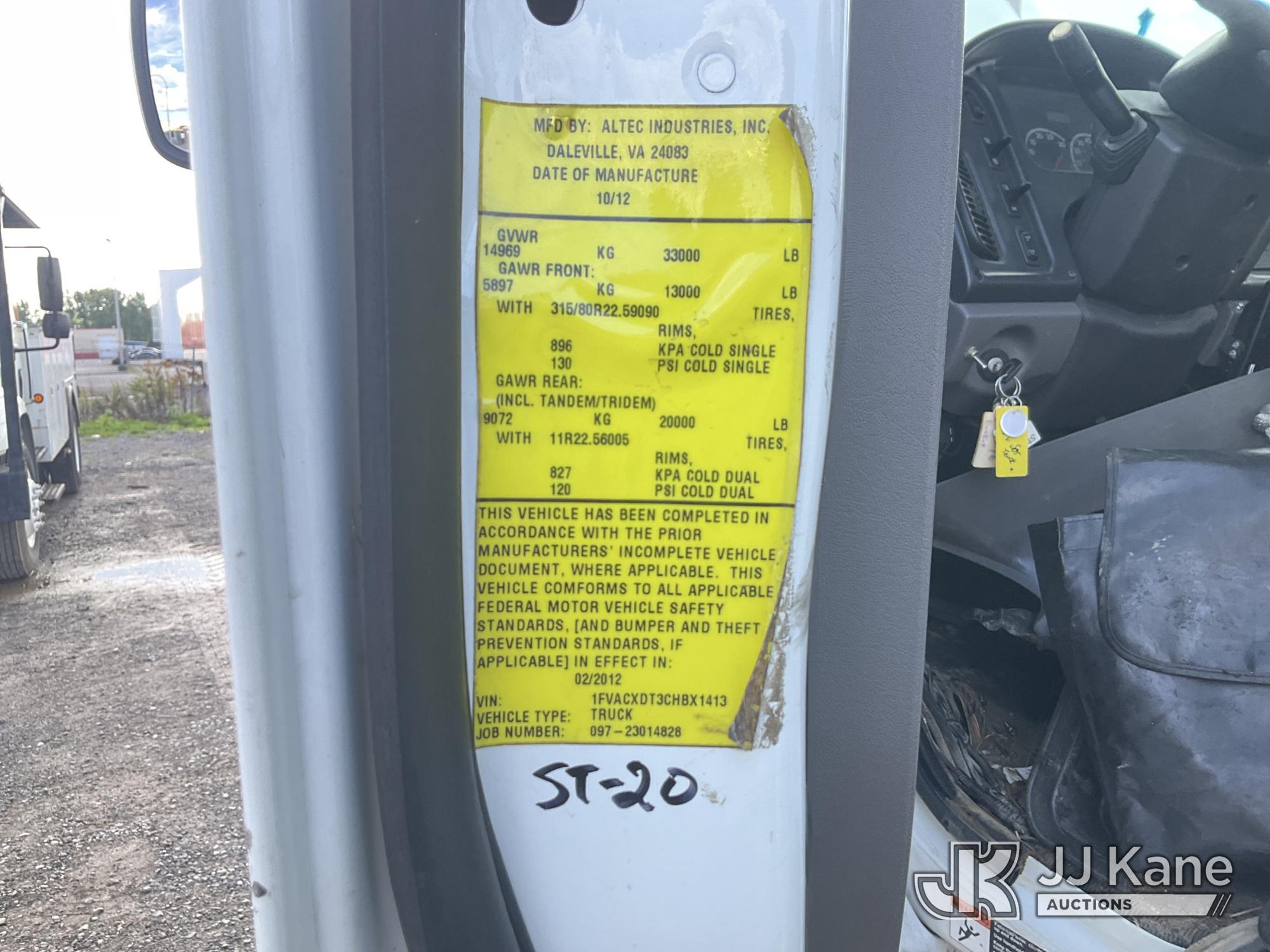 2012 Freightliner M2 106
