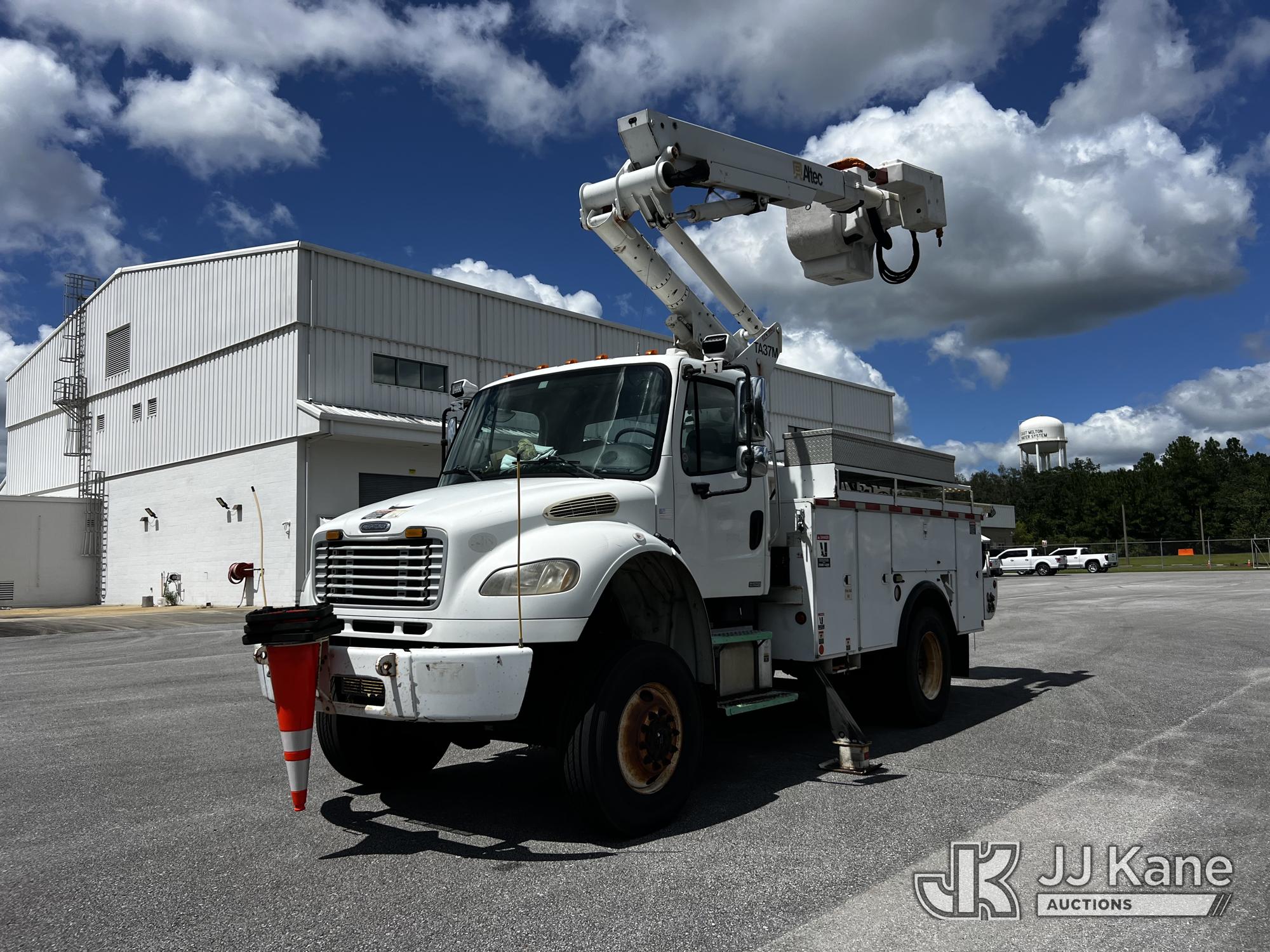 2010 Freightliner M2 106 4x4