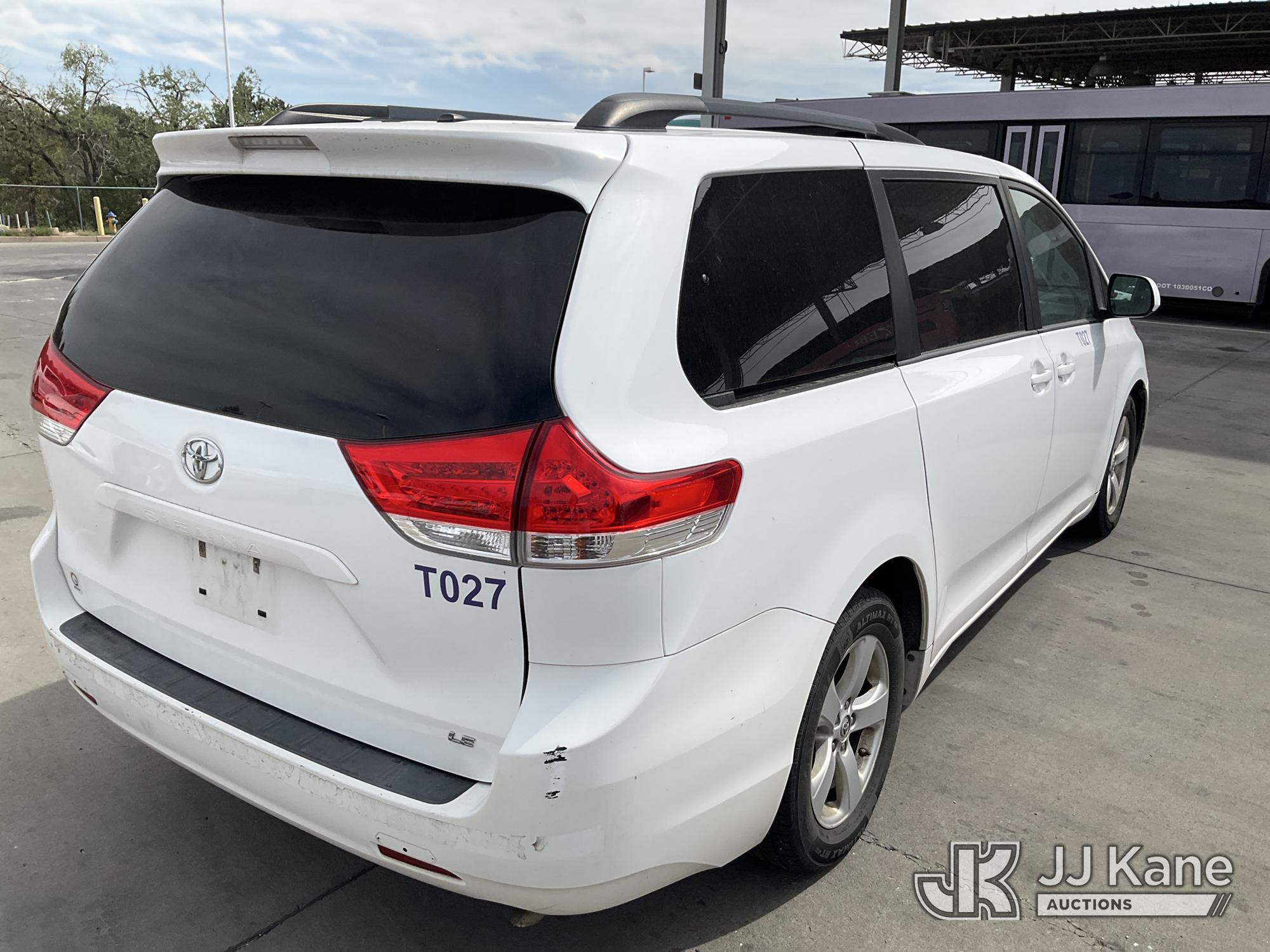2014 Toyota Sienna