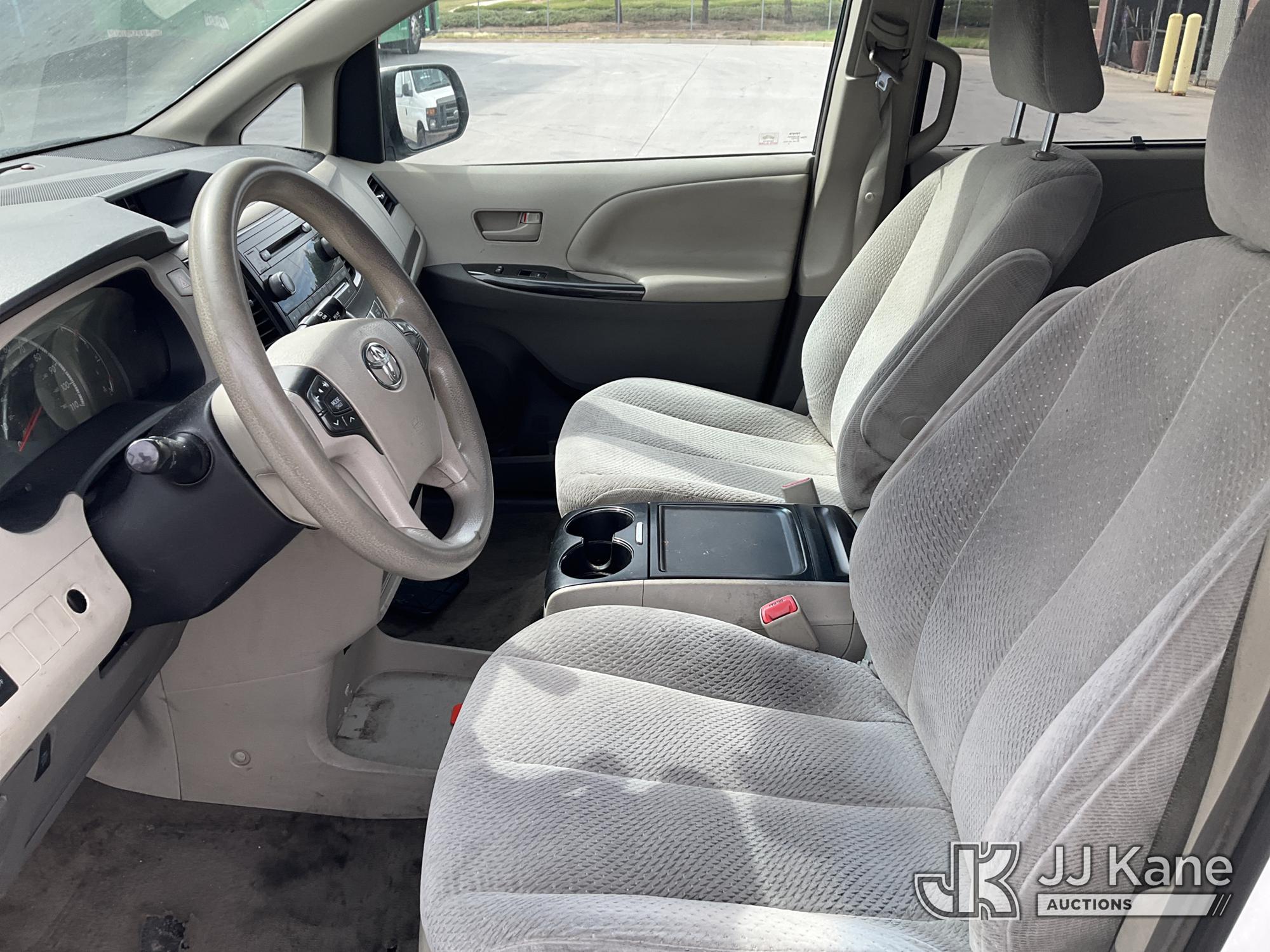 2014 Toyota Sienna