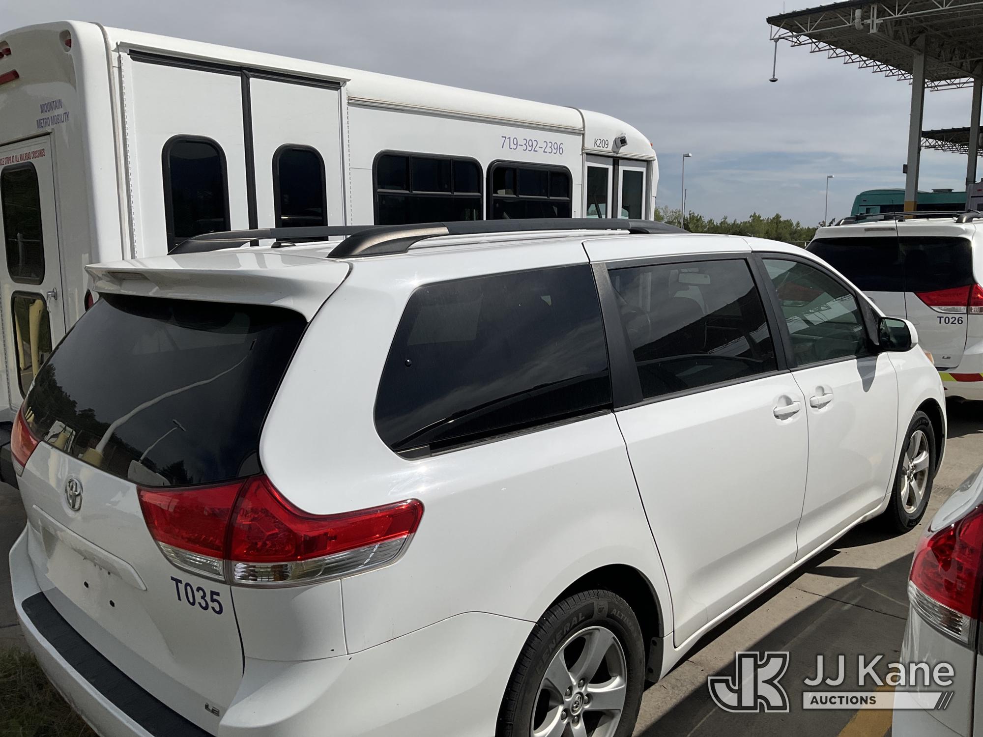 2014 Toyota Sienna