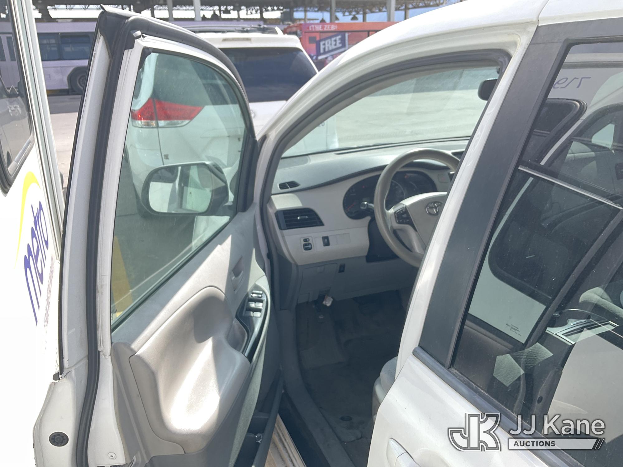 2014 Toyota Sienna