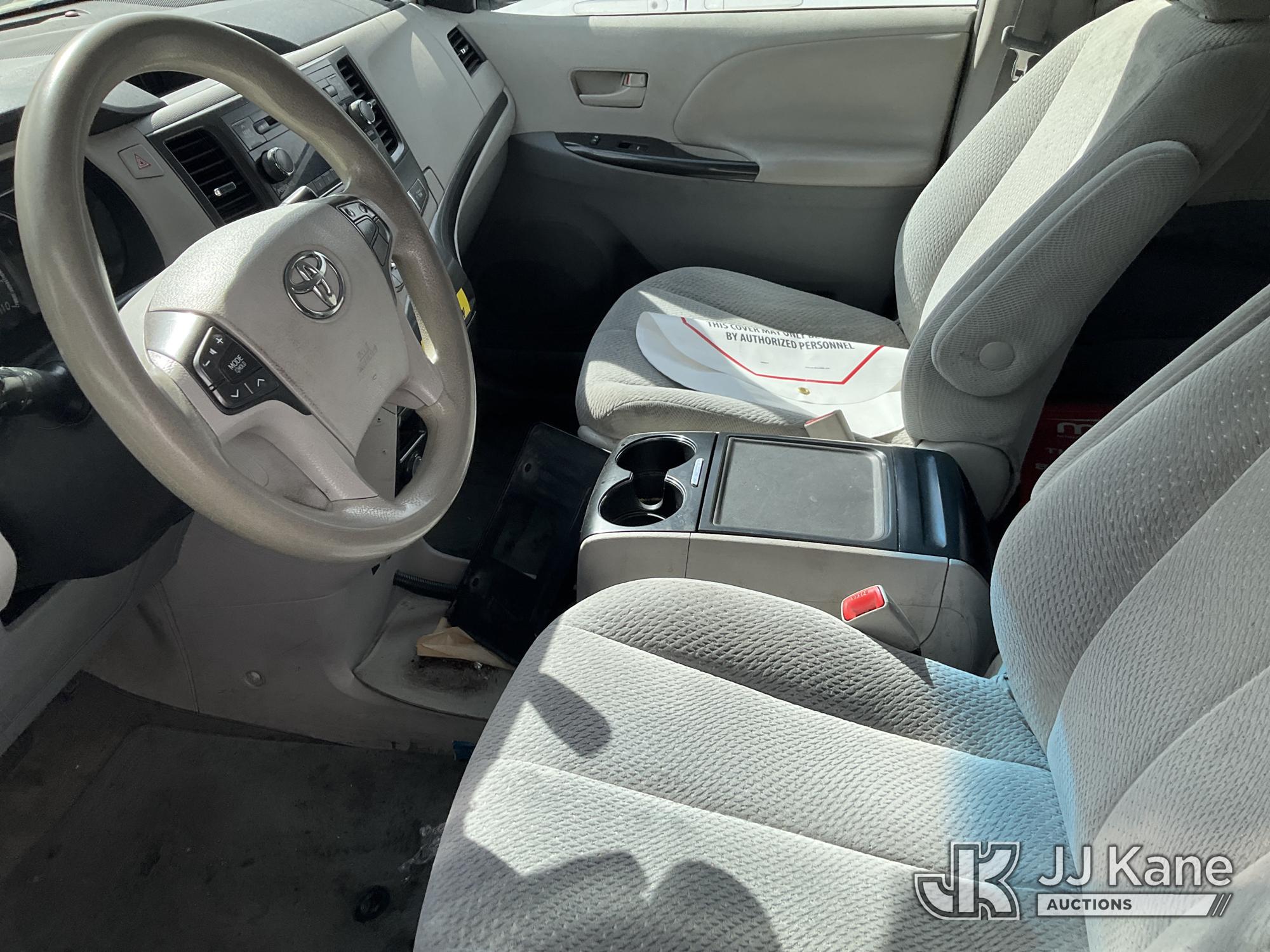 2014 Toyota Sienna