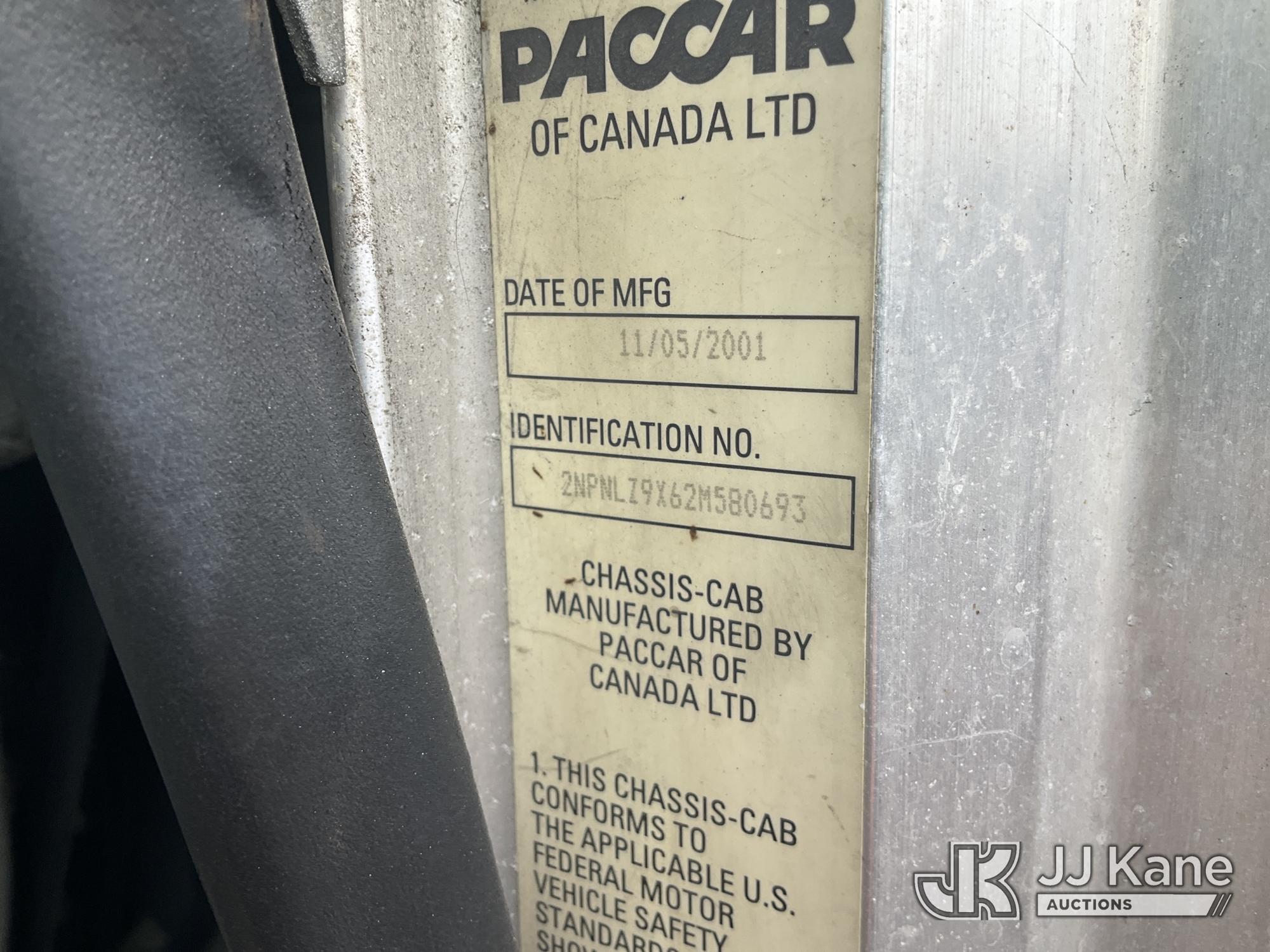 2002 Peterbilt 330