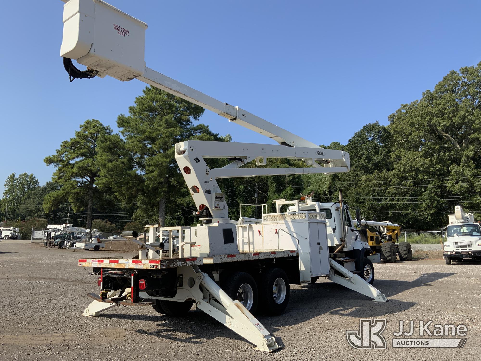 2014 Freightliner 108SD