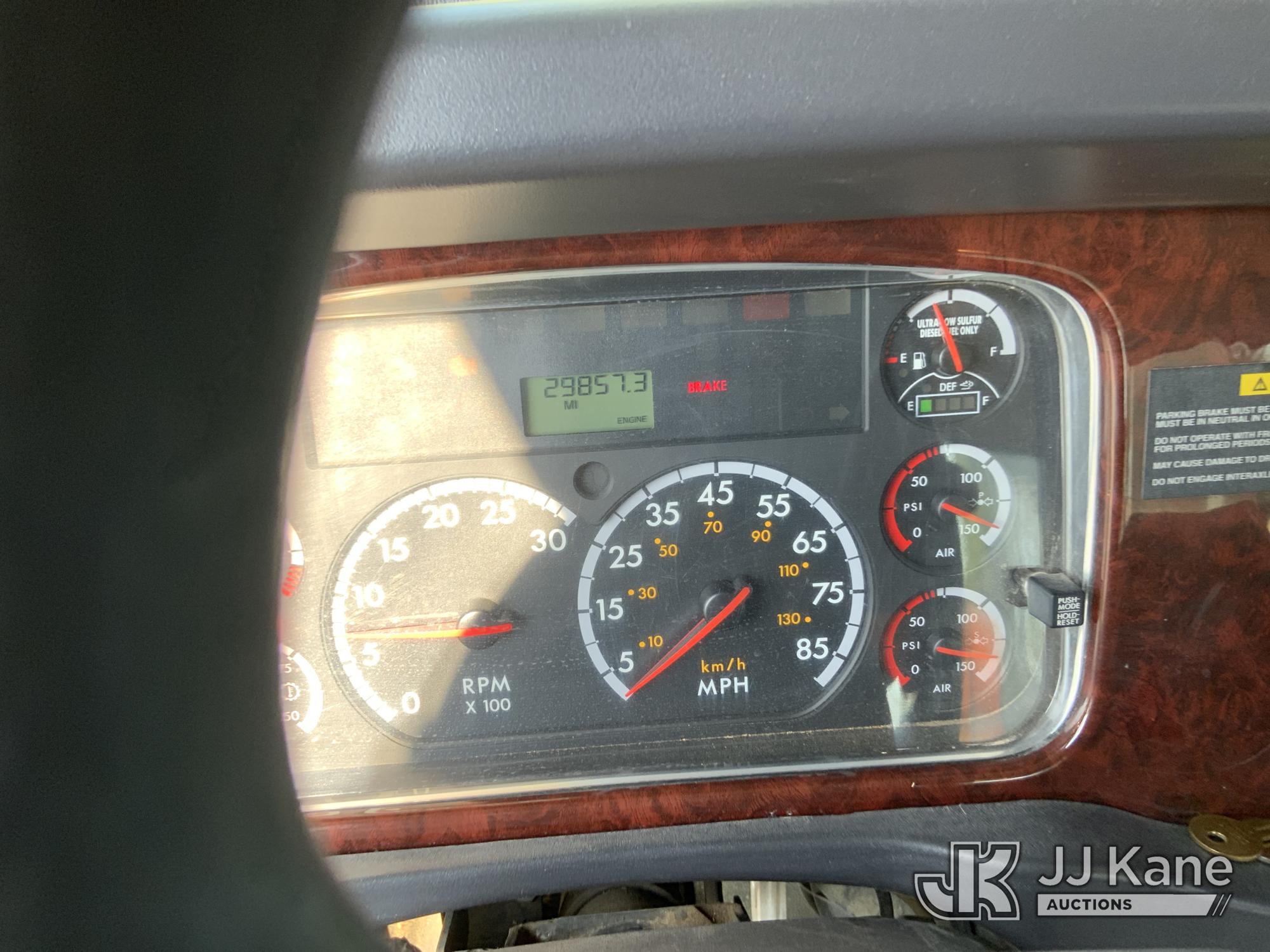 2014 Freightliner 108SD