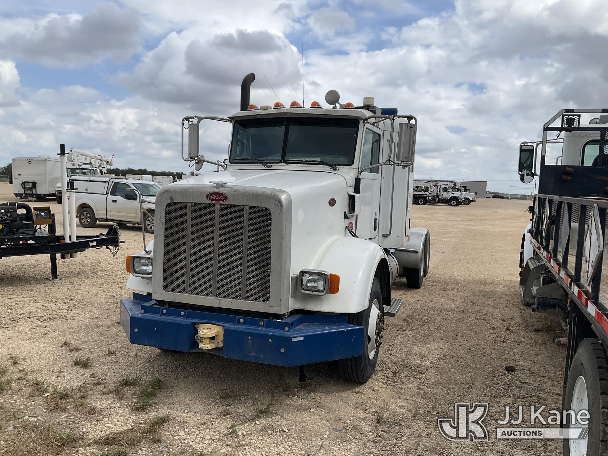 2013 Peterbilt 365