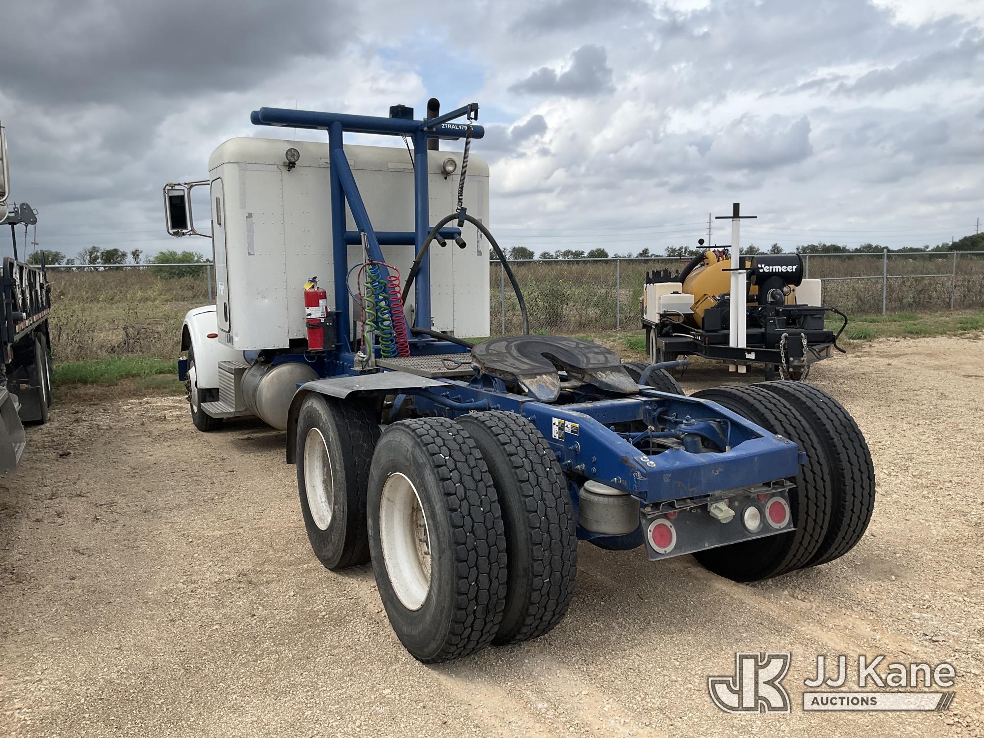 2013 Peterbilt 365