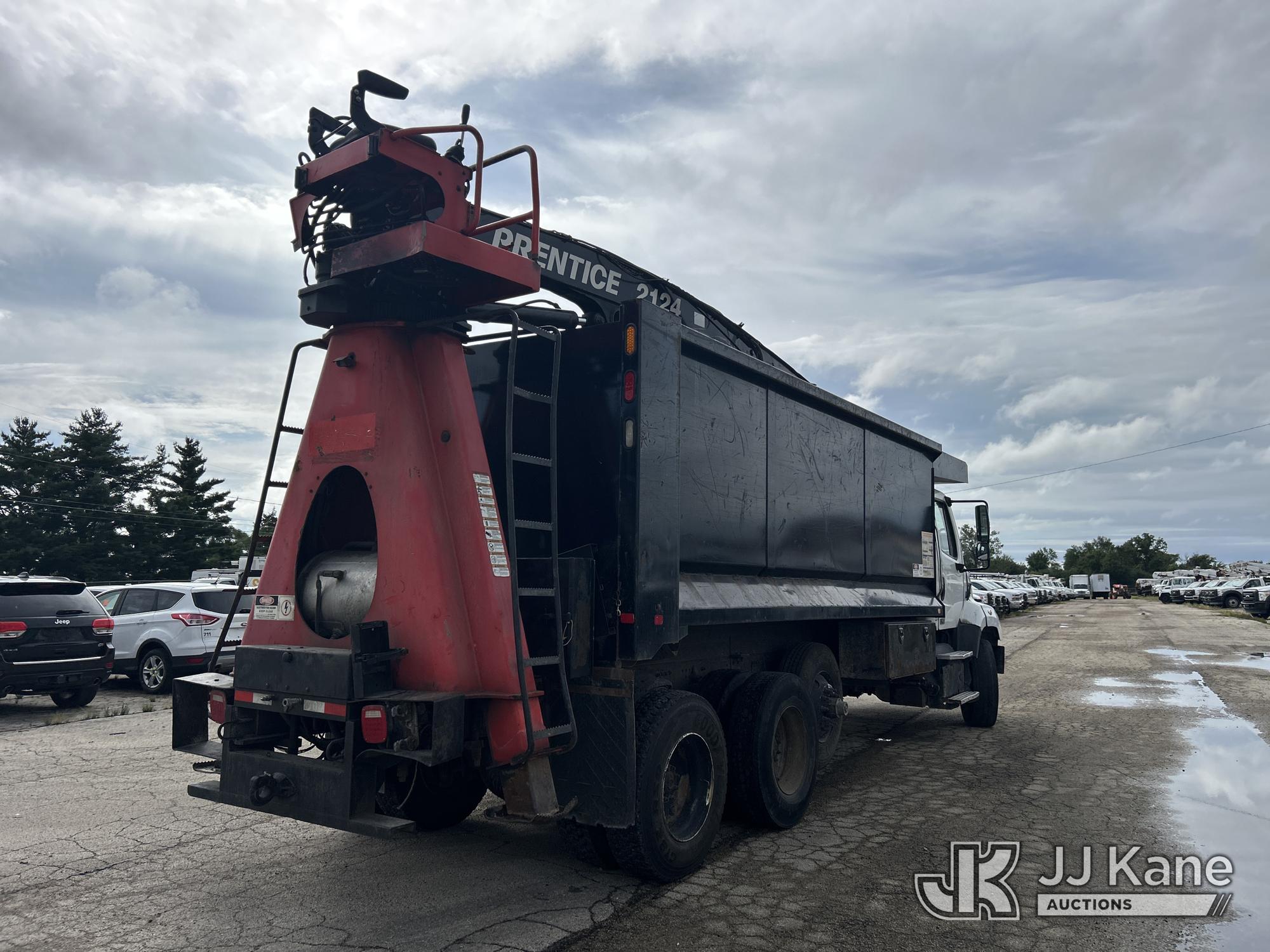 2017 Freightliner 114SD