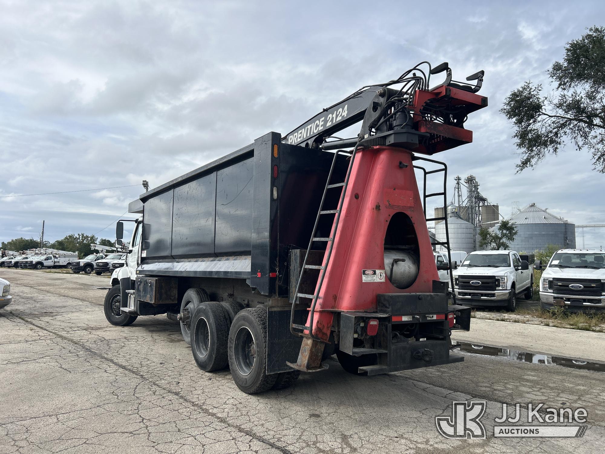 2017 Freightliner 114SD