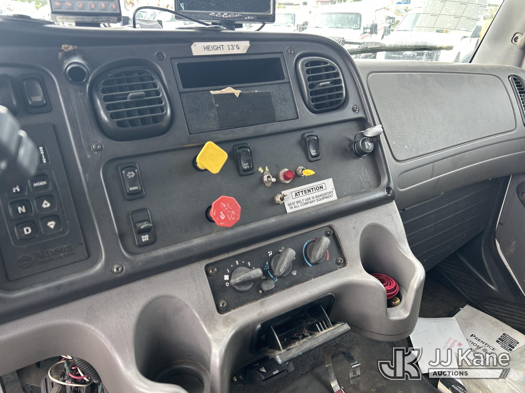 2017 Freightliner 114SD