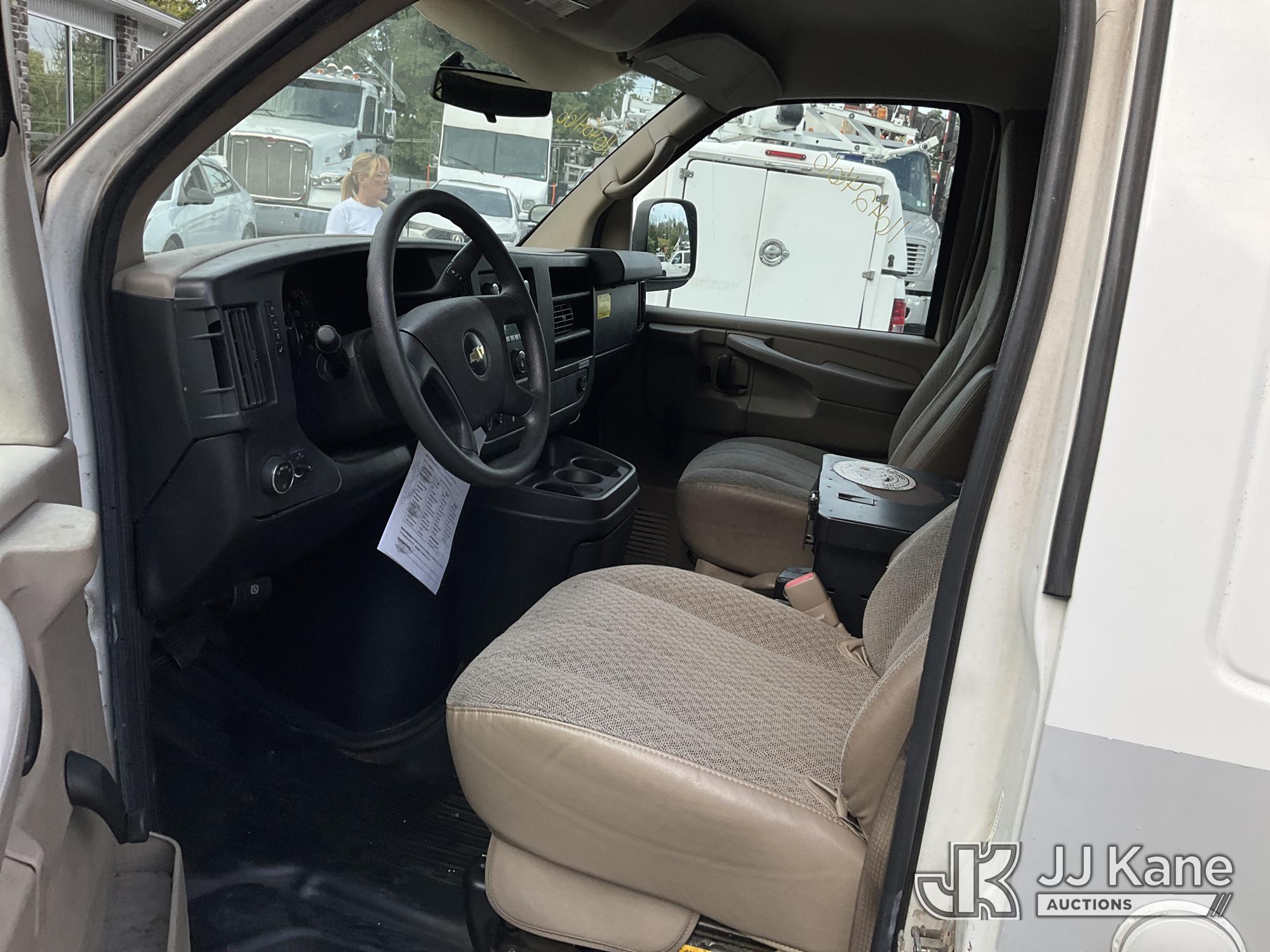 2011 Chevrolet Express G2500