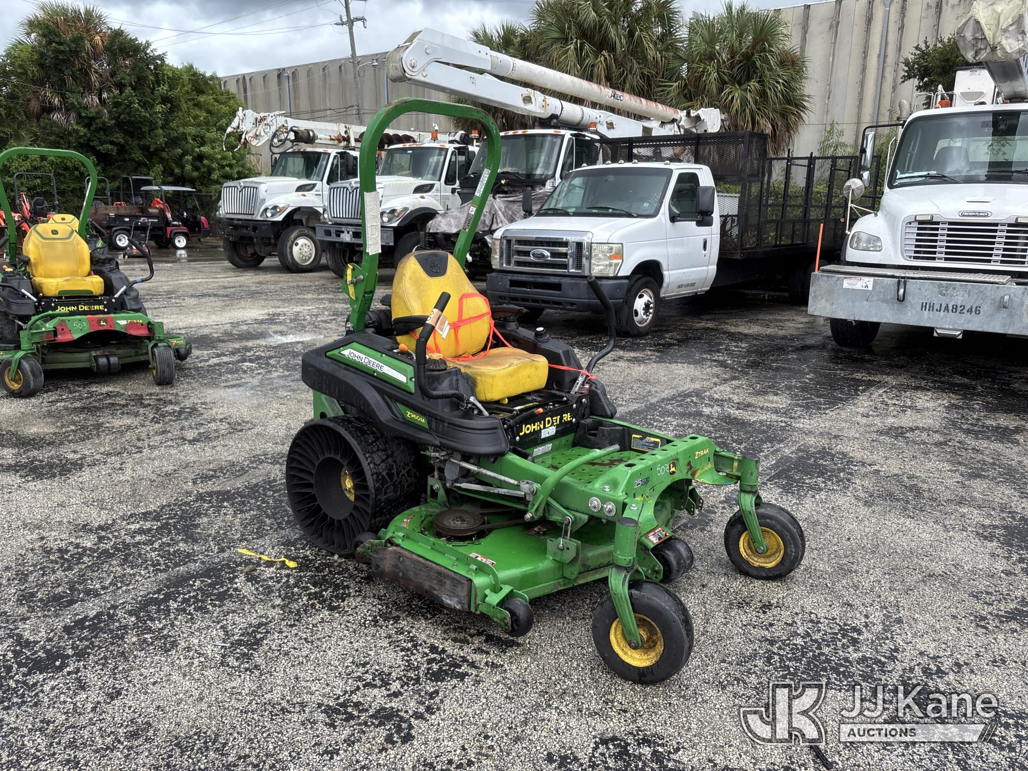 2022 John Deere ZTrak Z960M