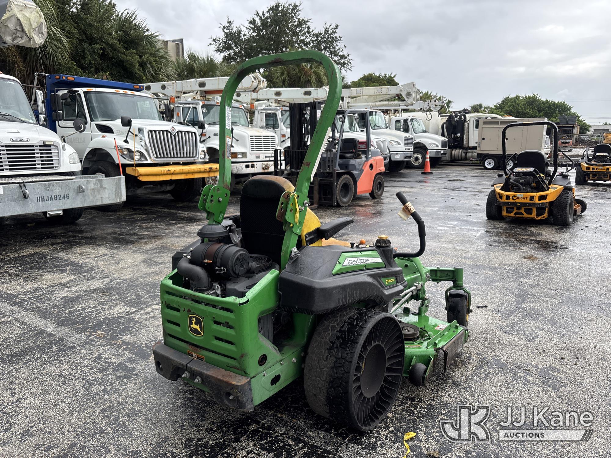 2022 John Deere ZTrak Z960M