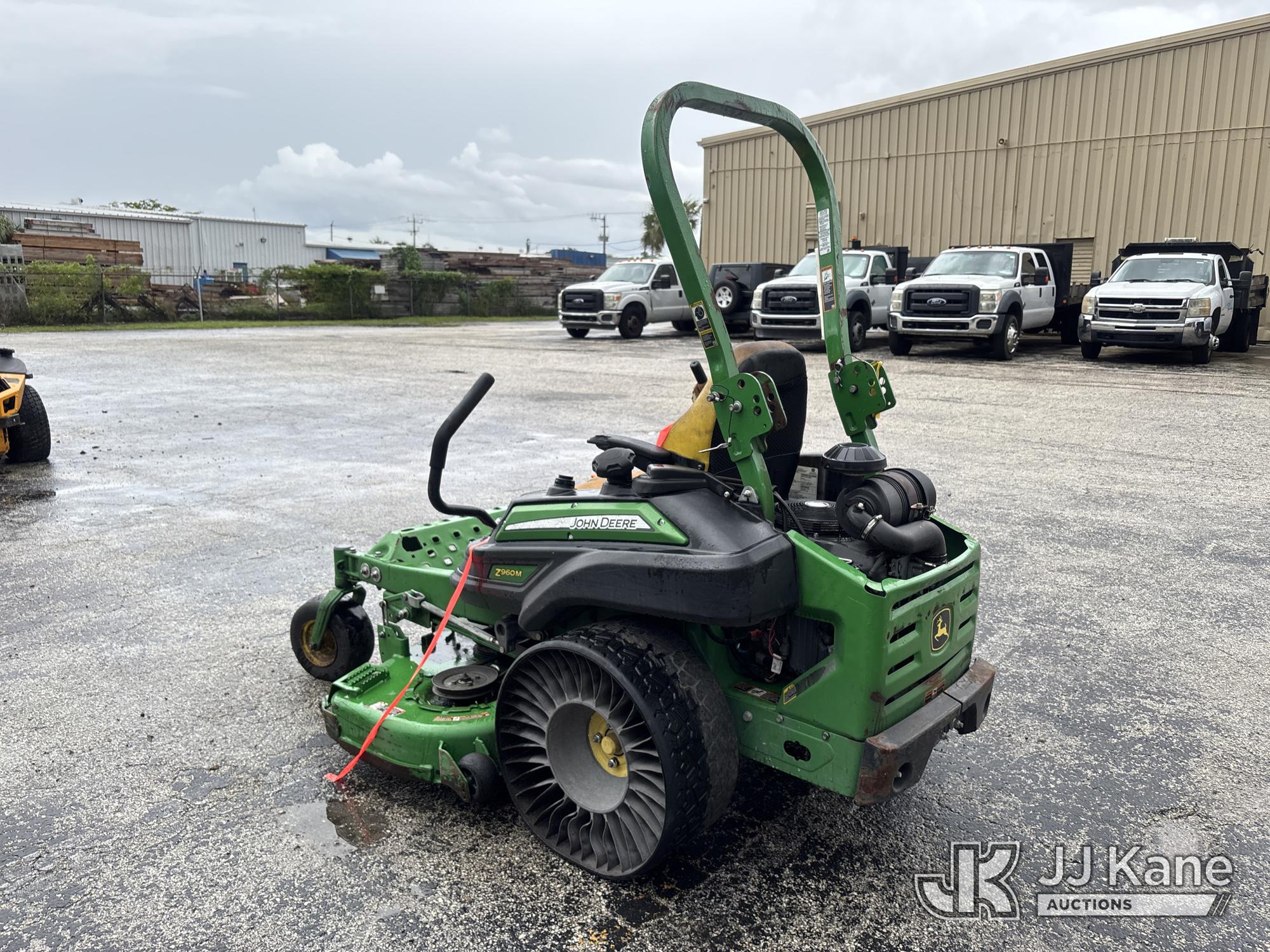 2022 John Deere ZTrak Z960M