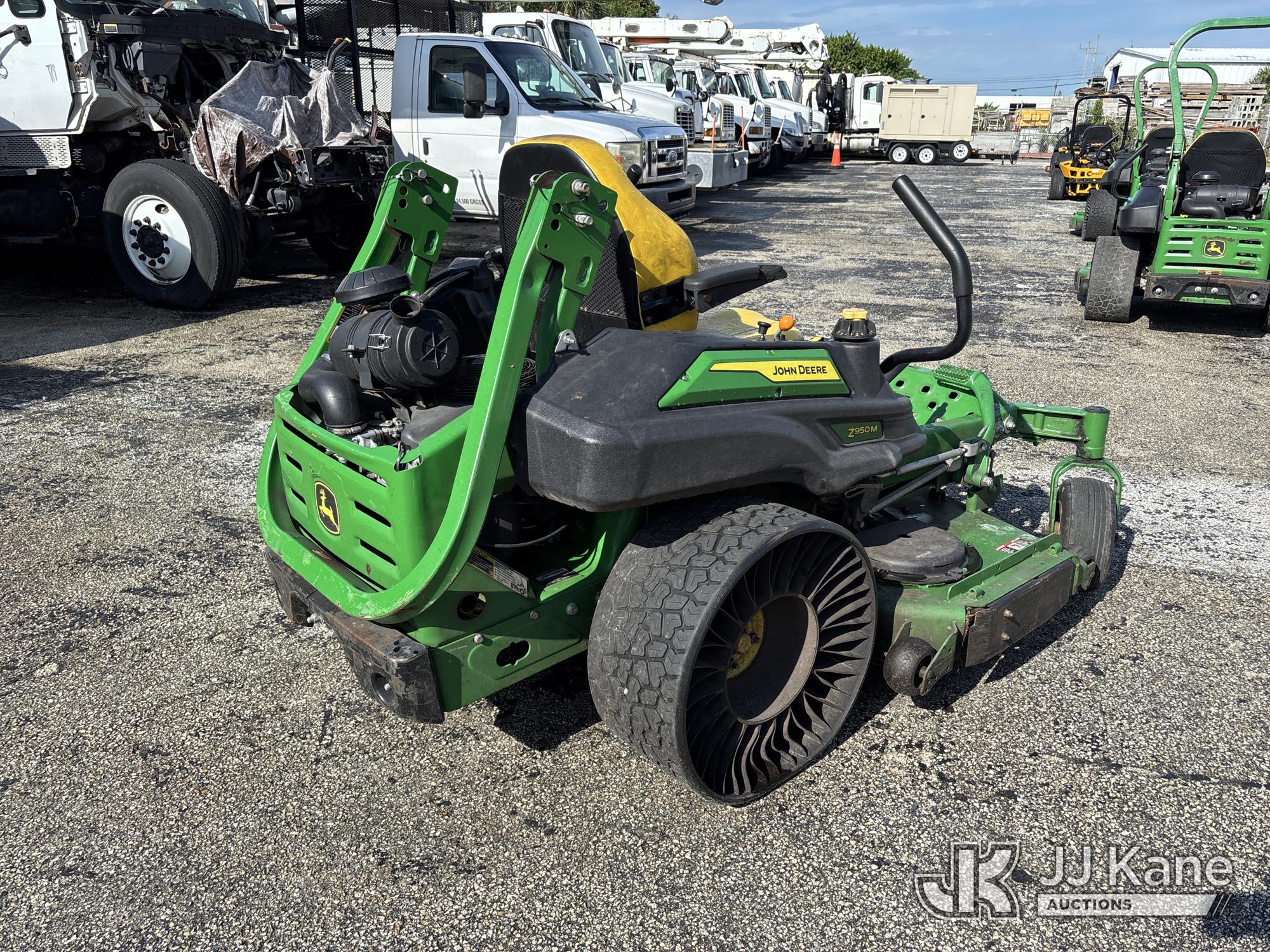 2023 John Deere ZTrak Z950M