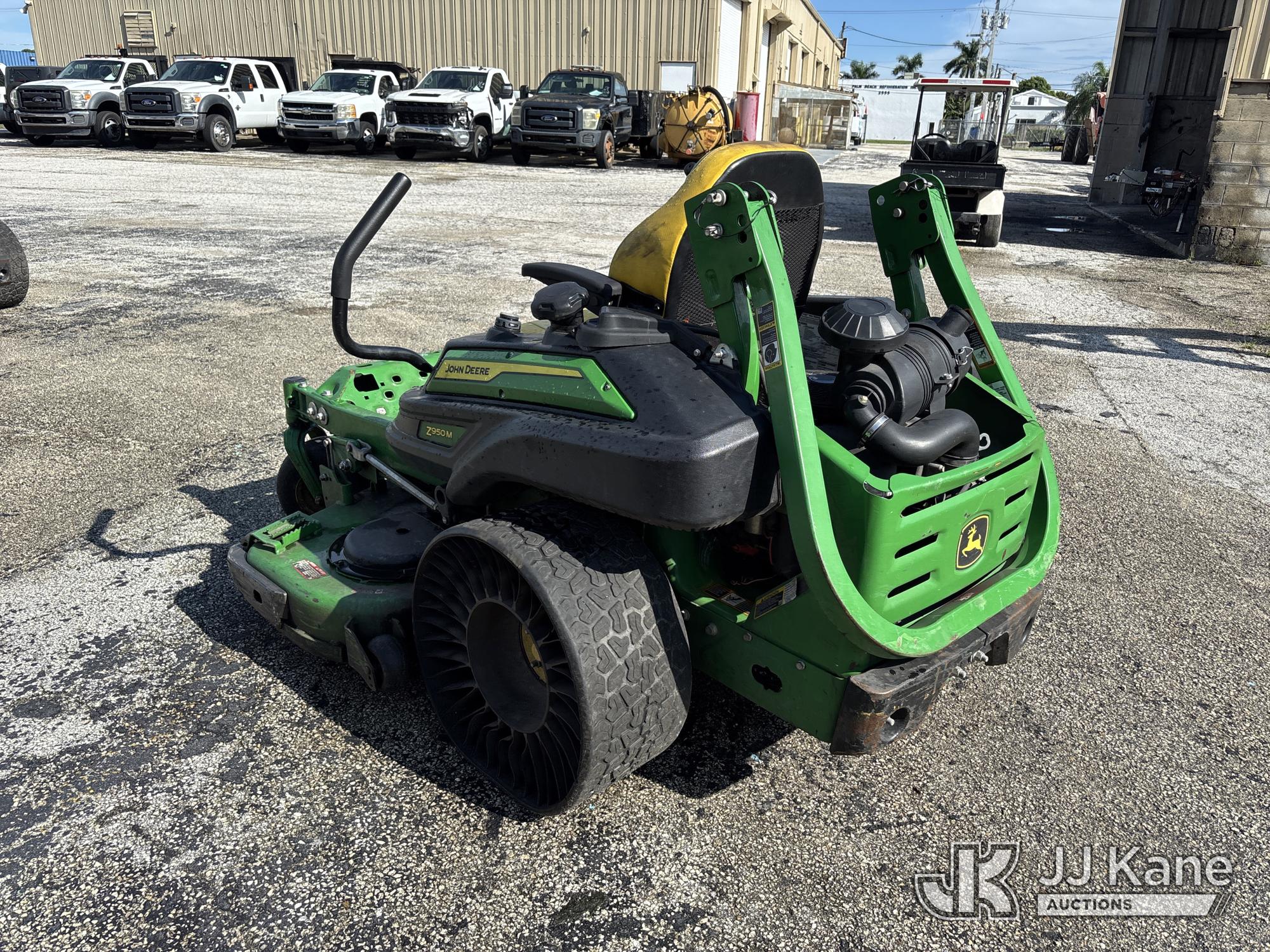 2023 John Deere ZTrak Z950M