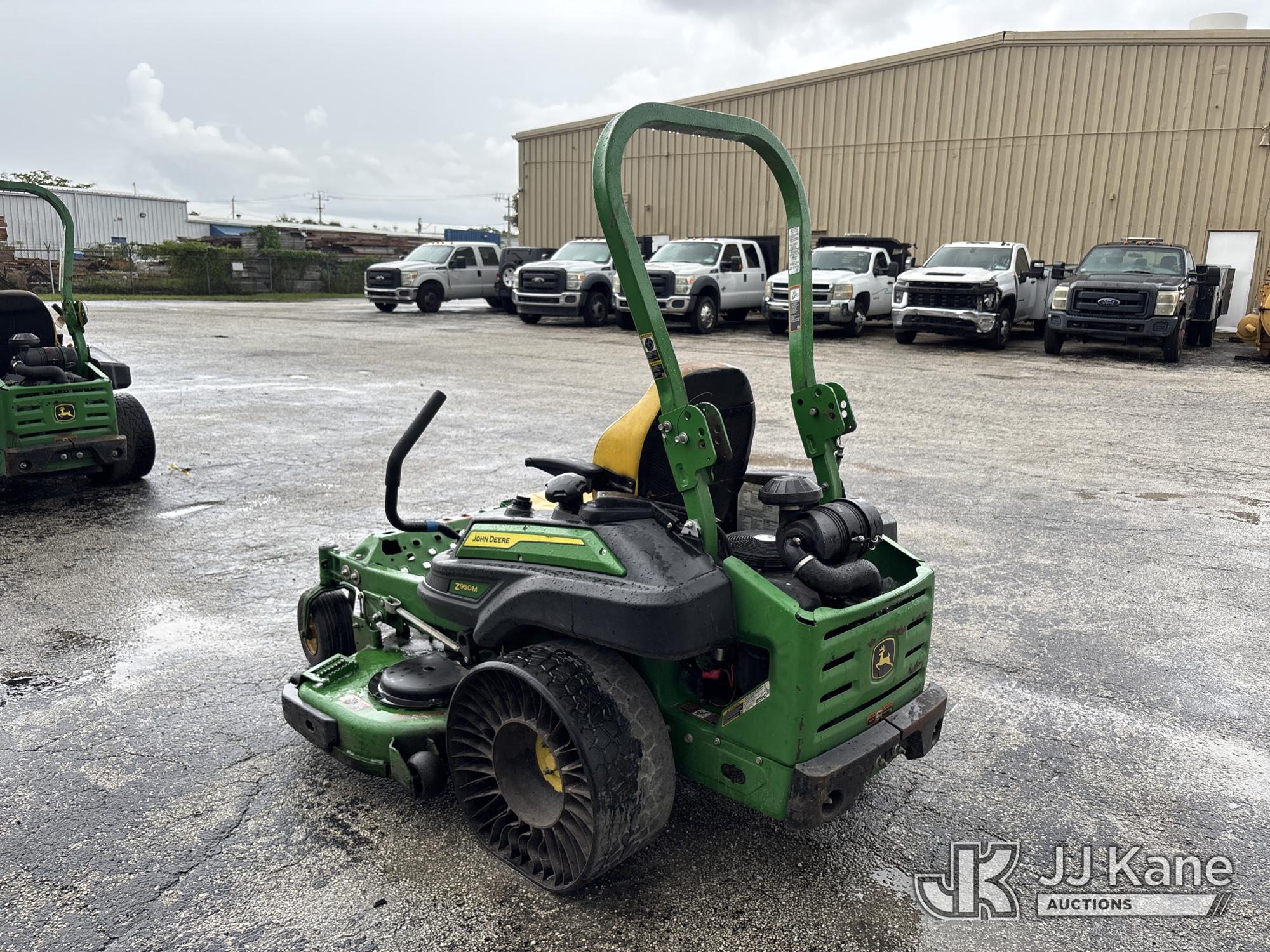 2023 John Deere ZTrak Z950M