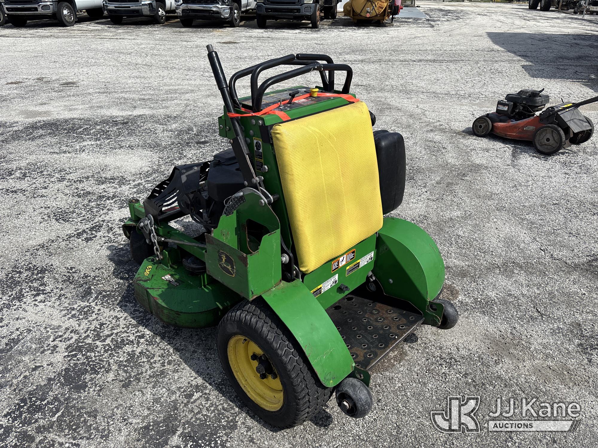 2020 John Deere 636M