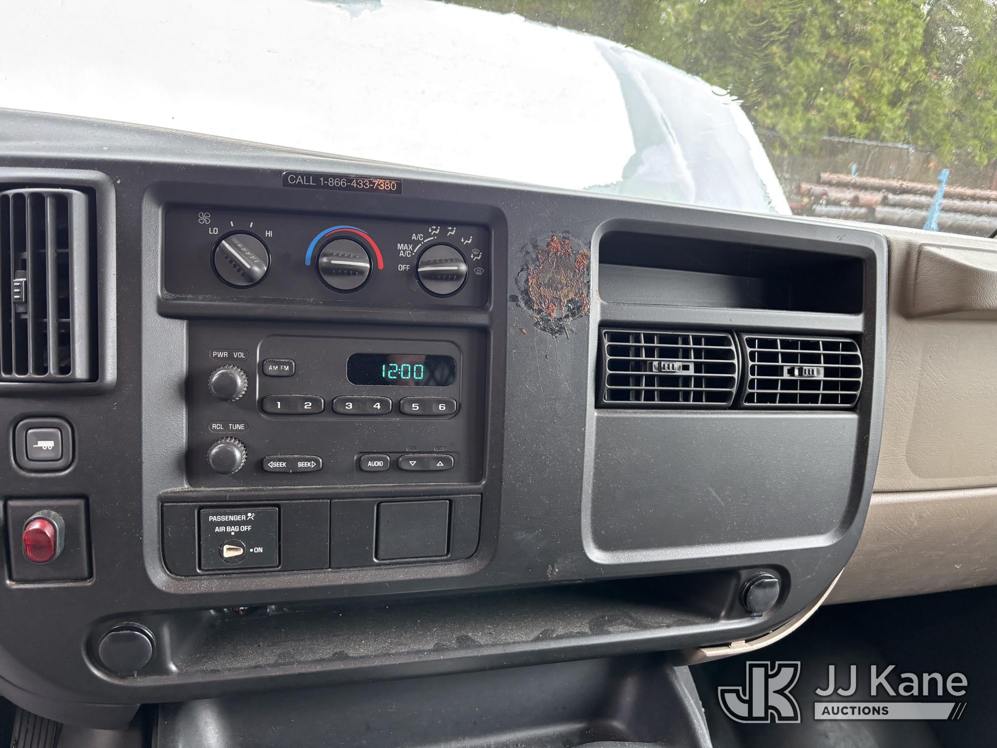 2005 Chevrolet Express G2500