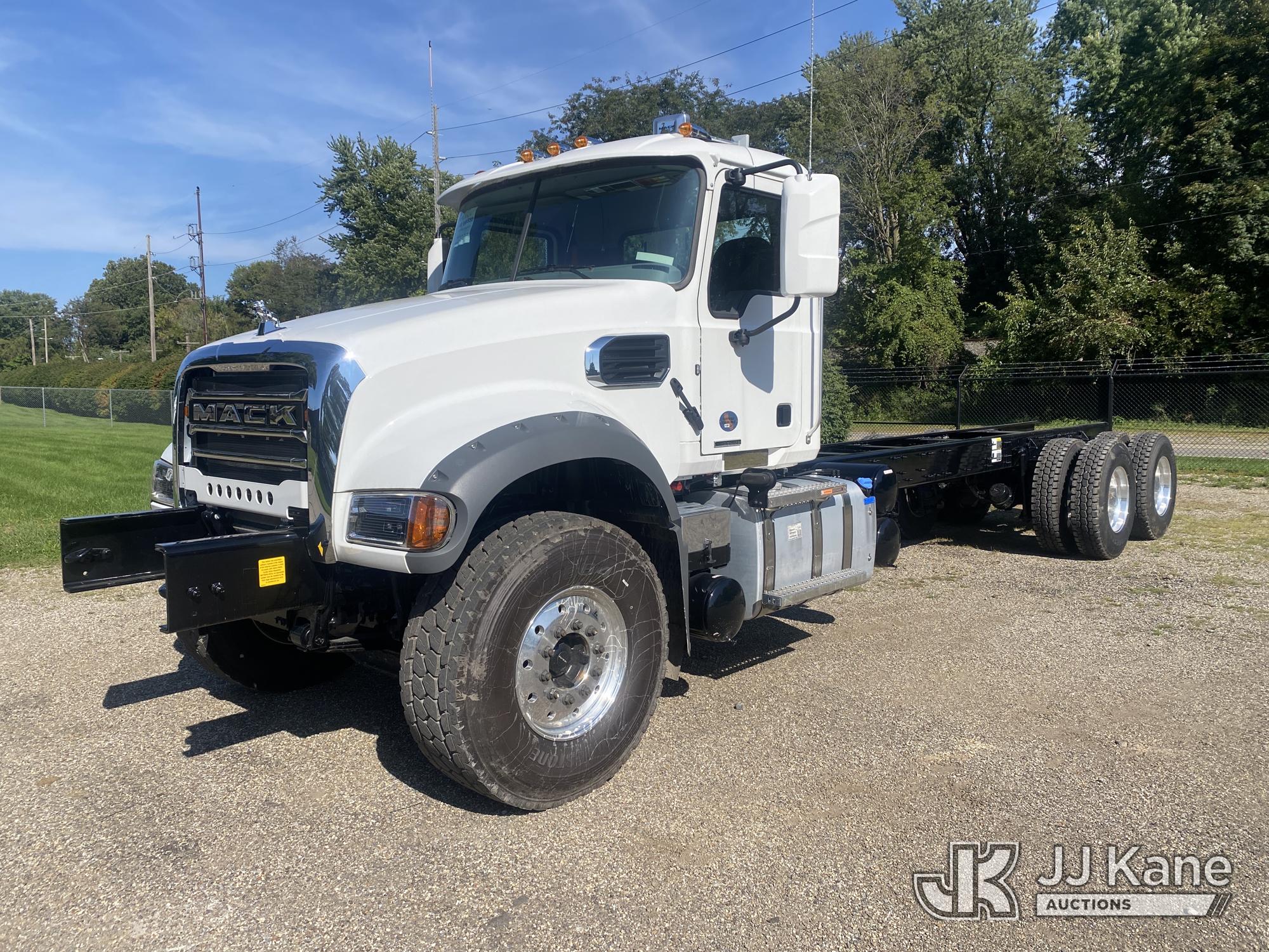 2025 Mack Granite 64F