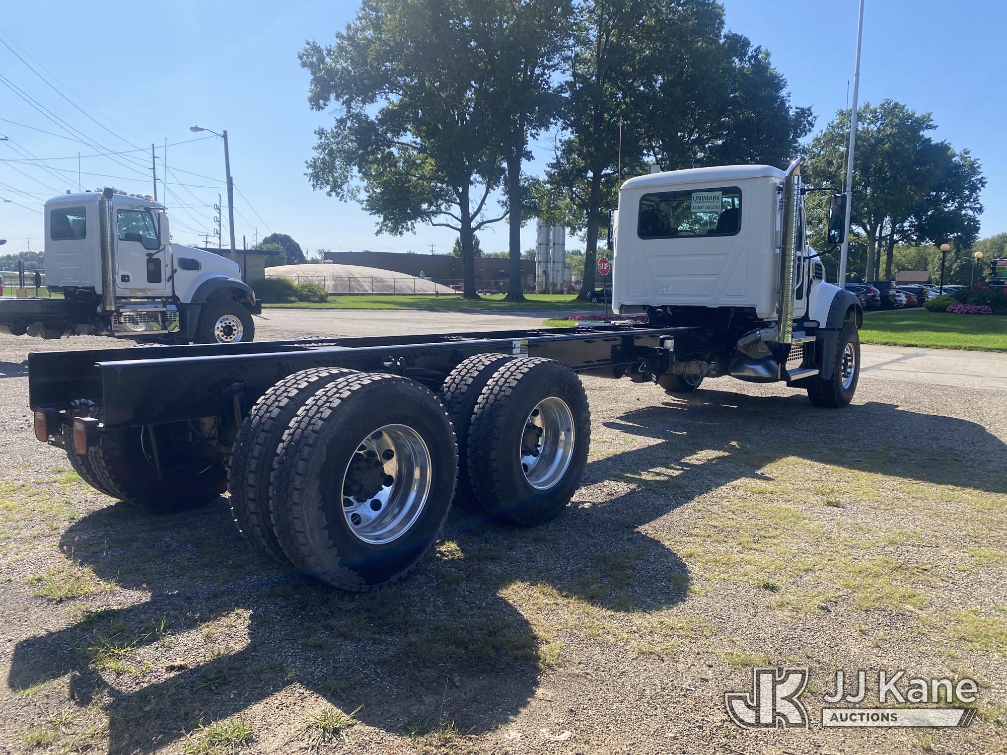 2025 Mack Granite 64F
