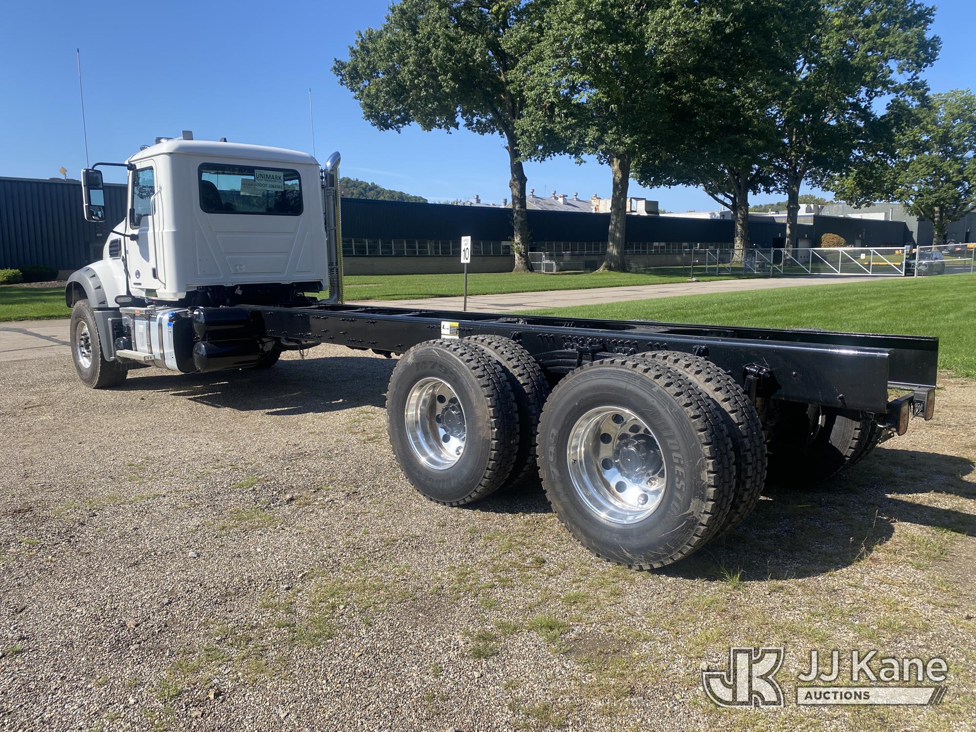 2025 Mack Granite 64F