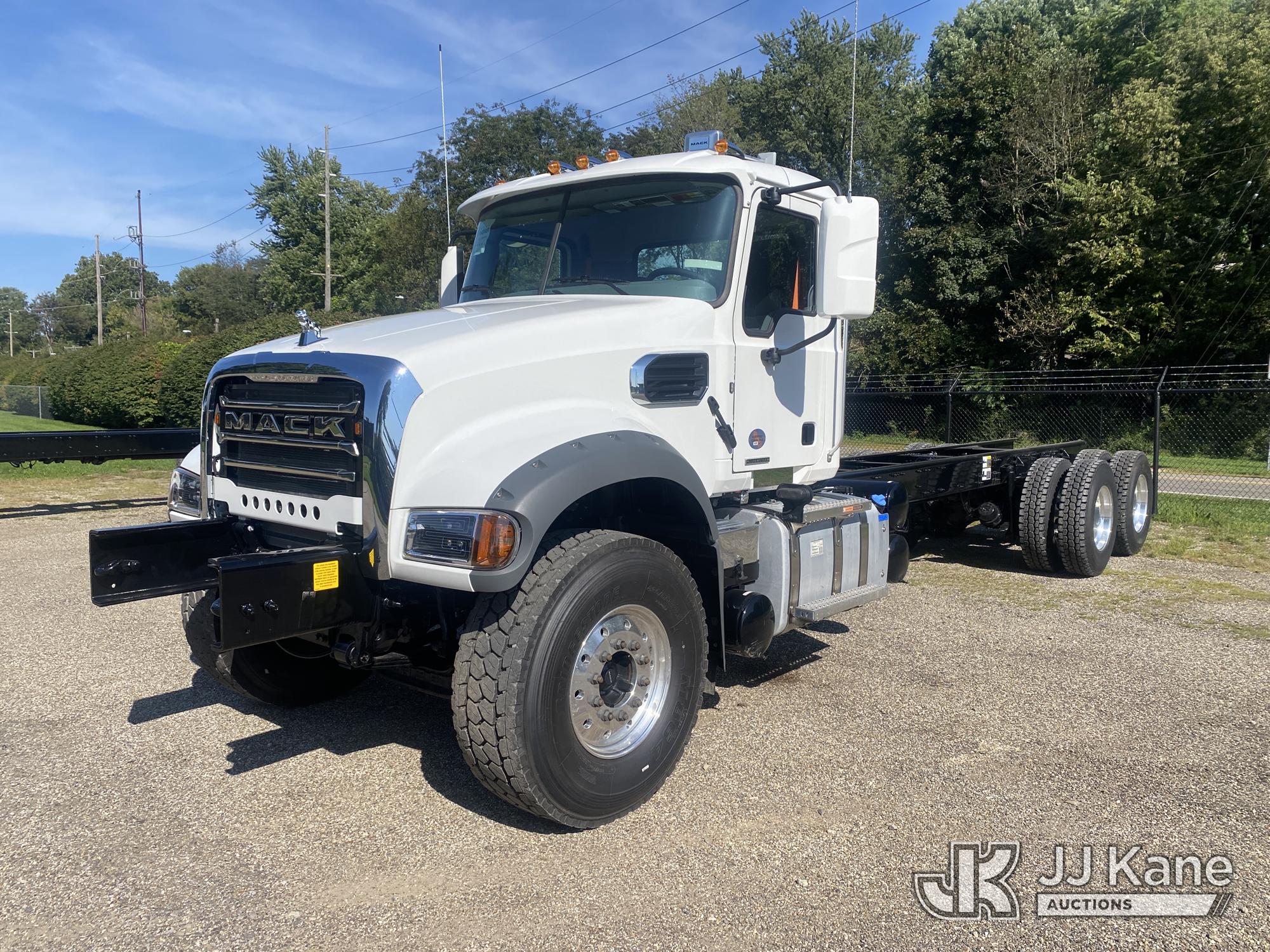 2025 Mack Granite 64F