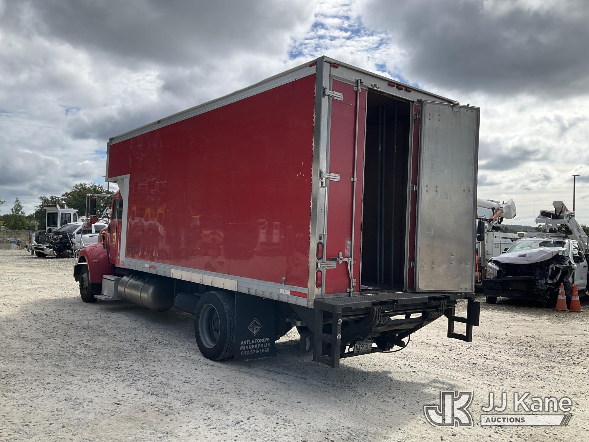 2007 Peterbilt 335