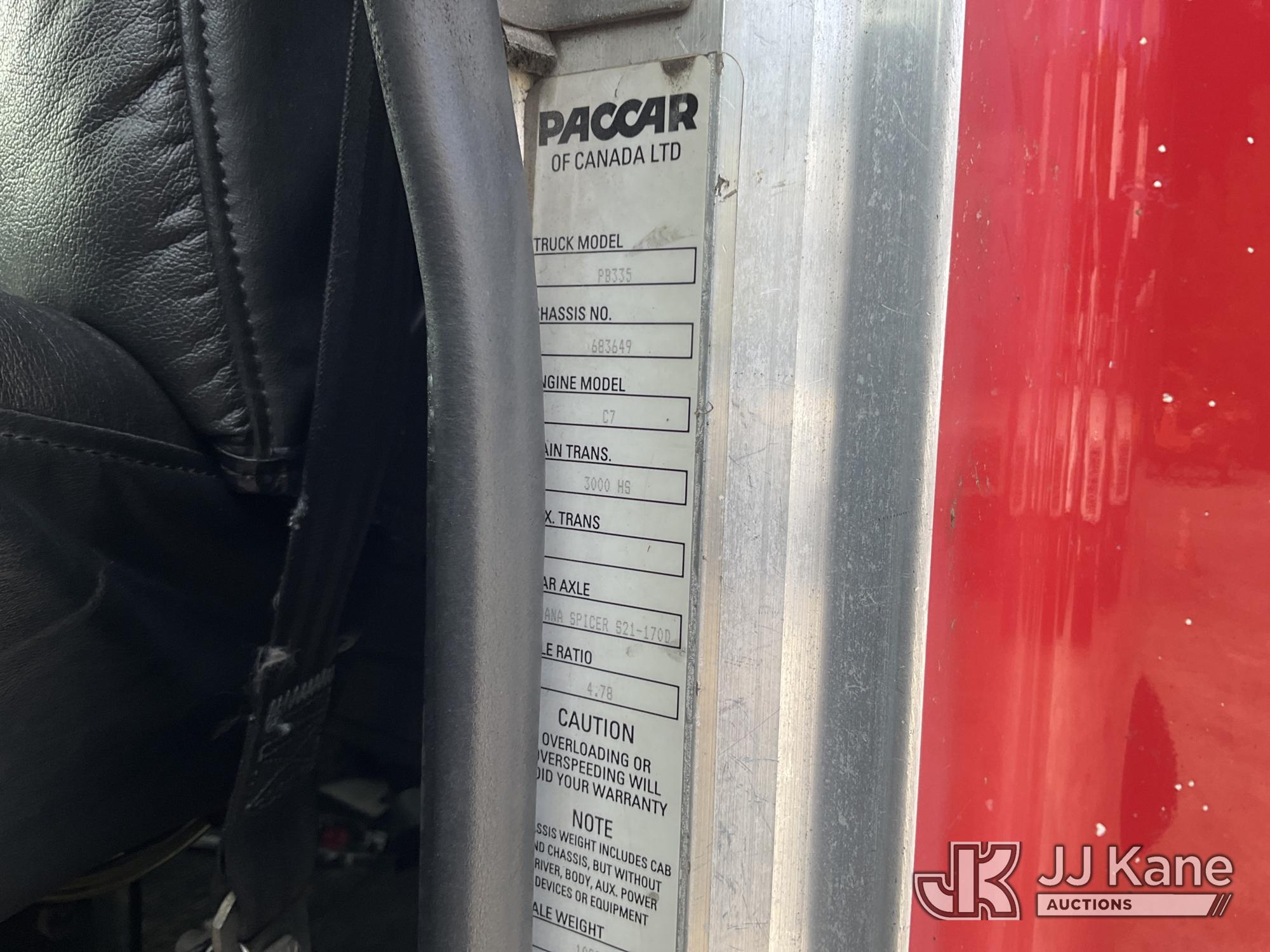 2007 Peterbilt 335