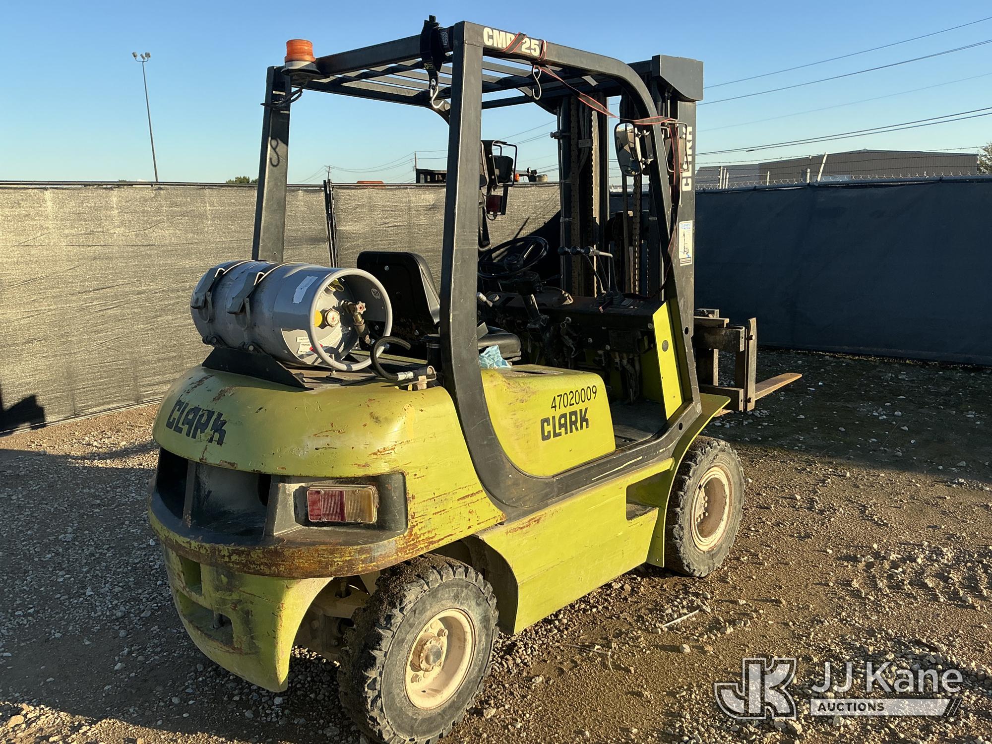 2003 Clark CMP25
