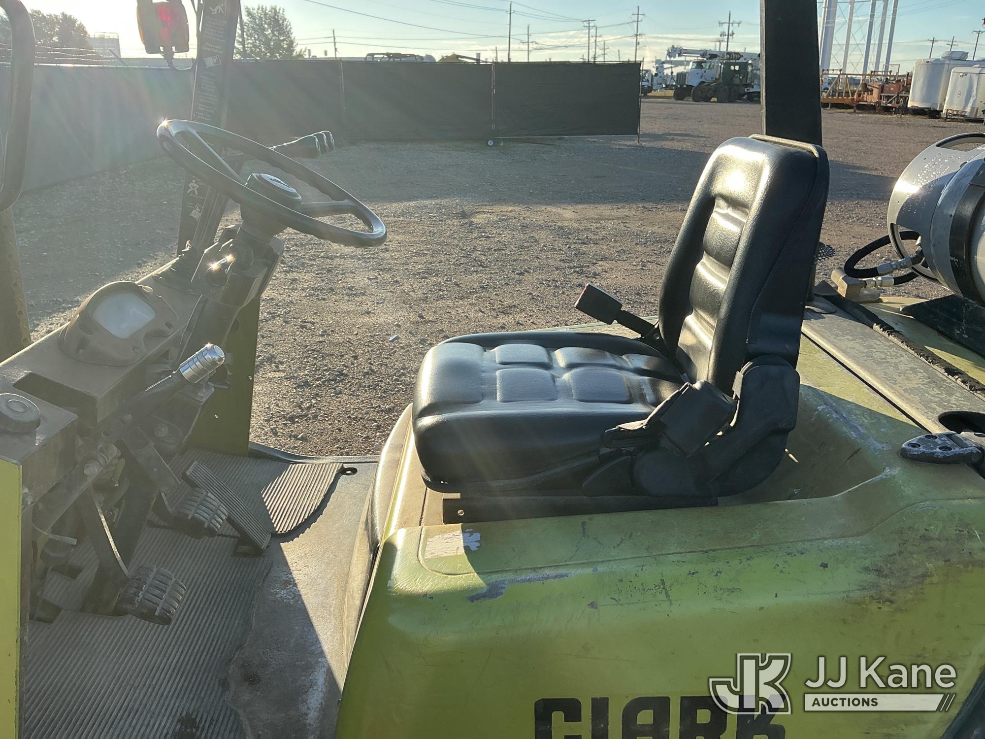 2003 Clark CMP25