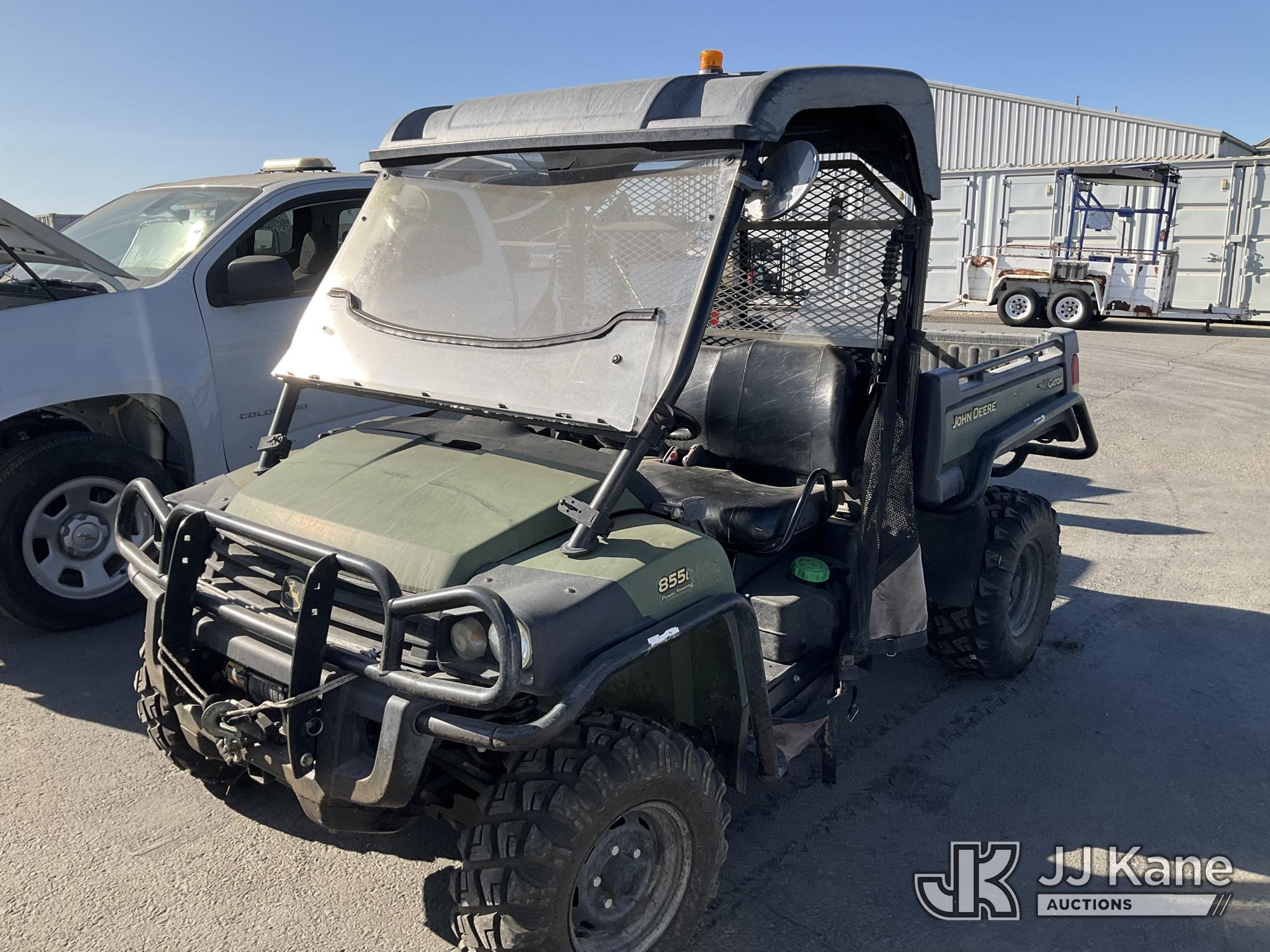 Photo of 2016 John Deere 855
