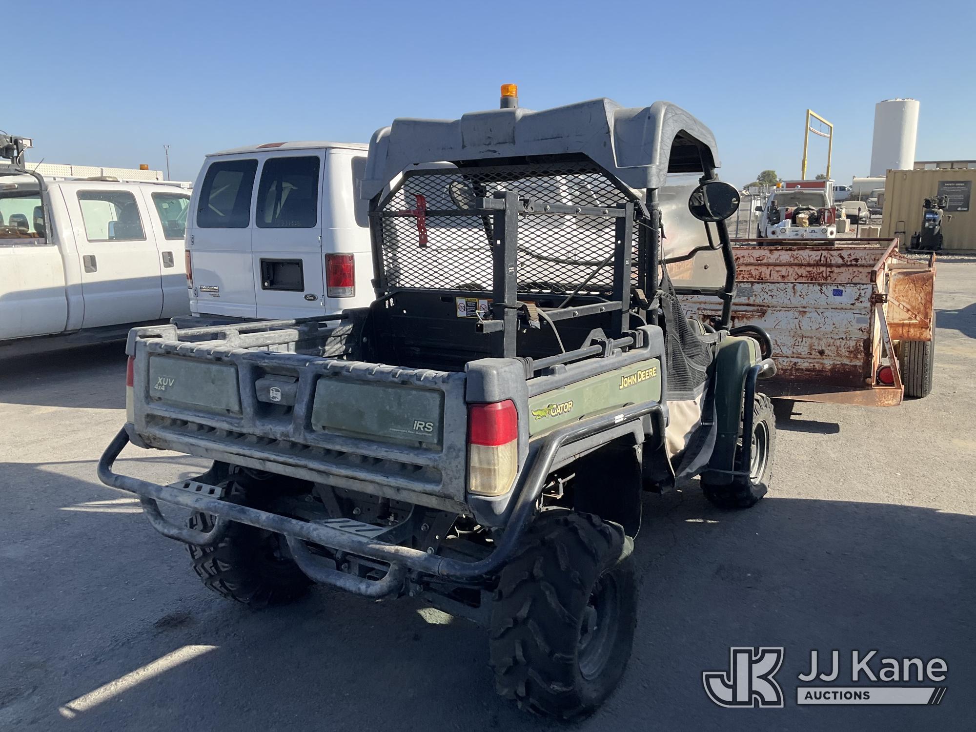 2016 John Deere 855