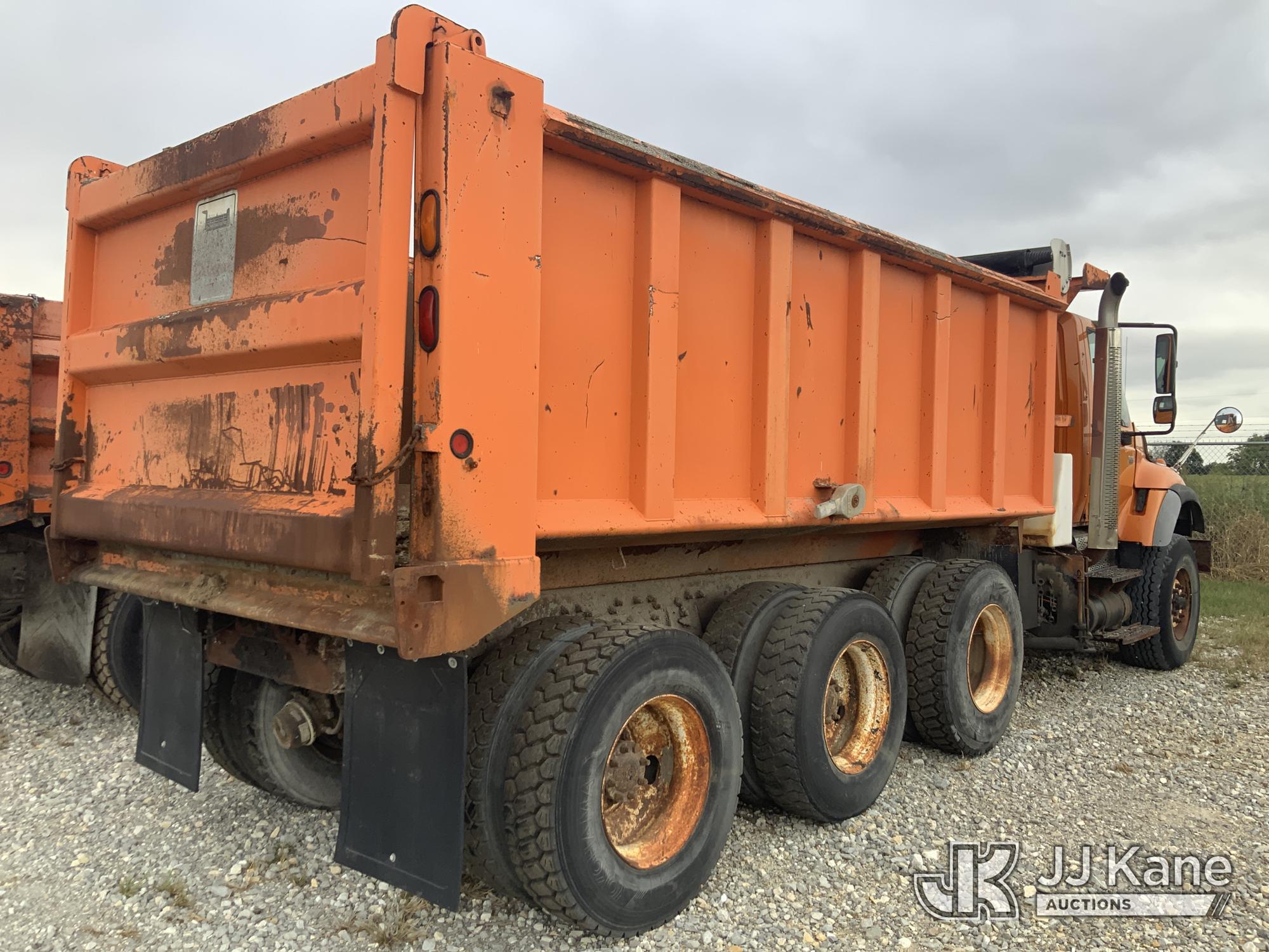 2004 International 7600
