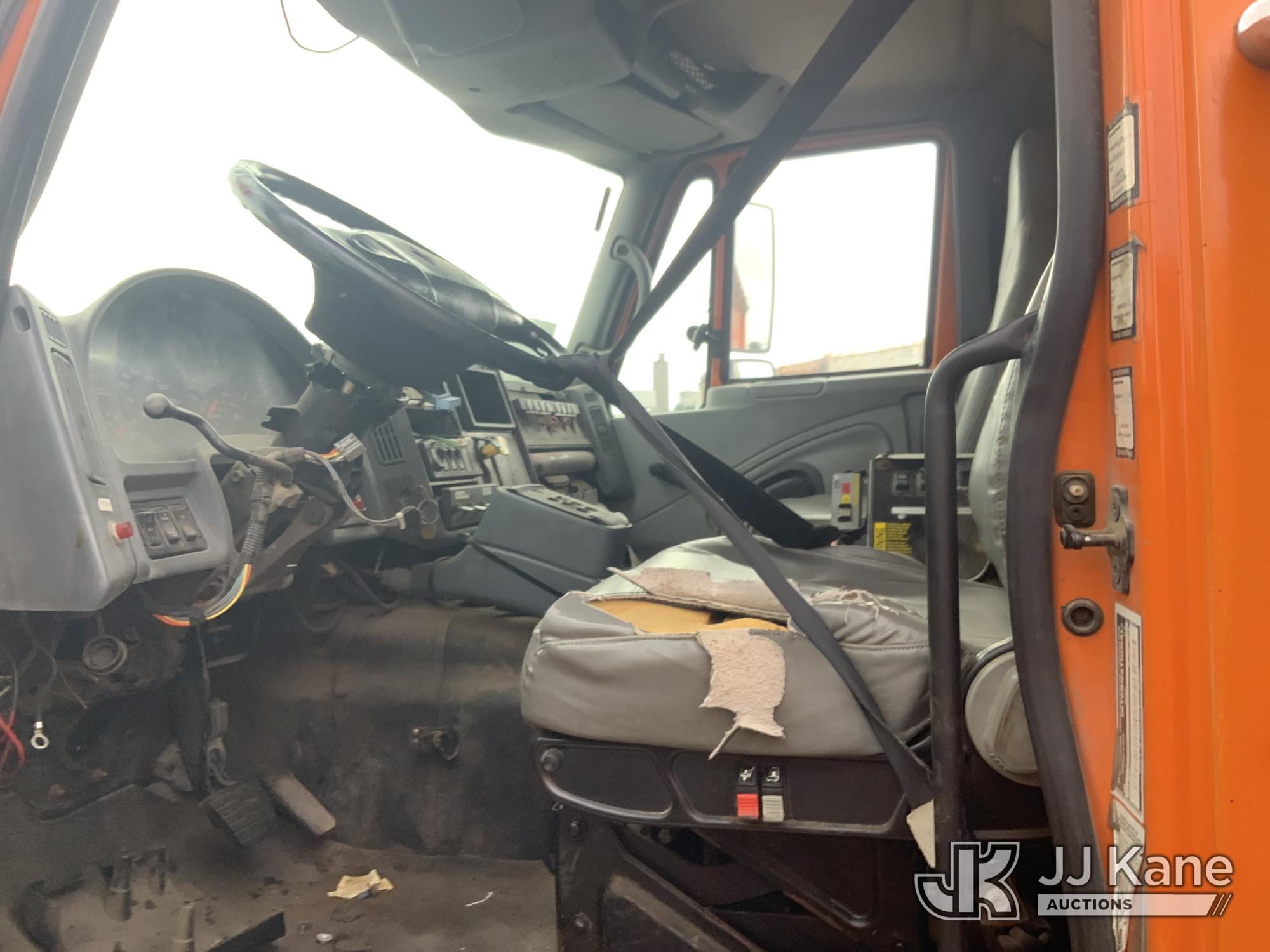 2004 International 7600