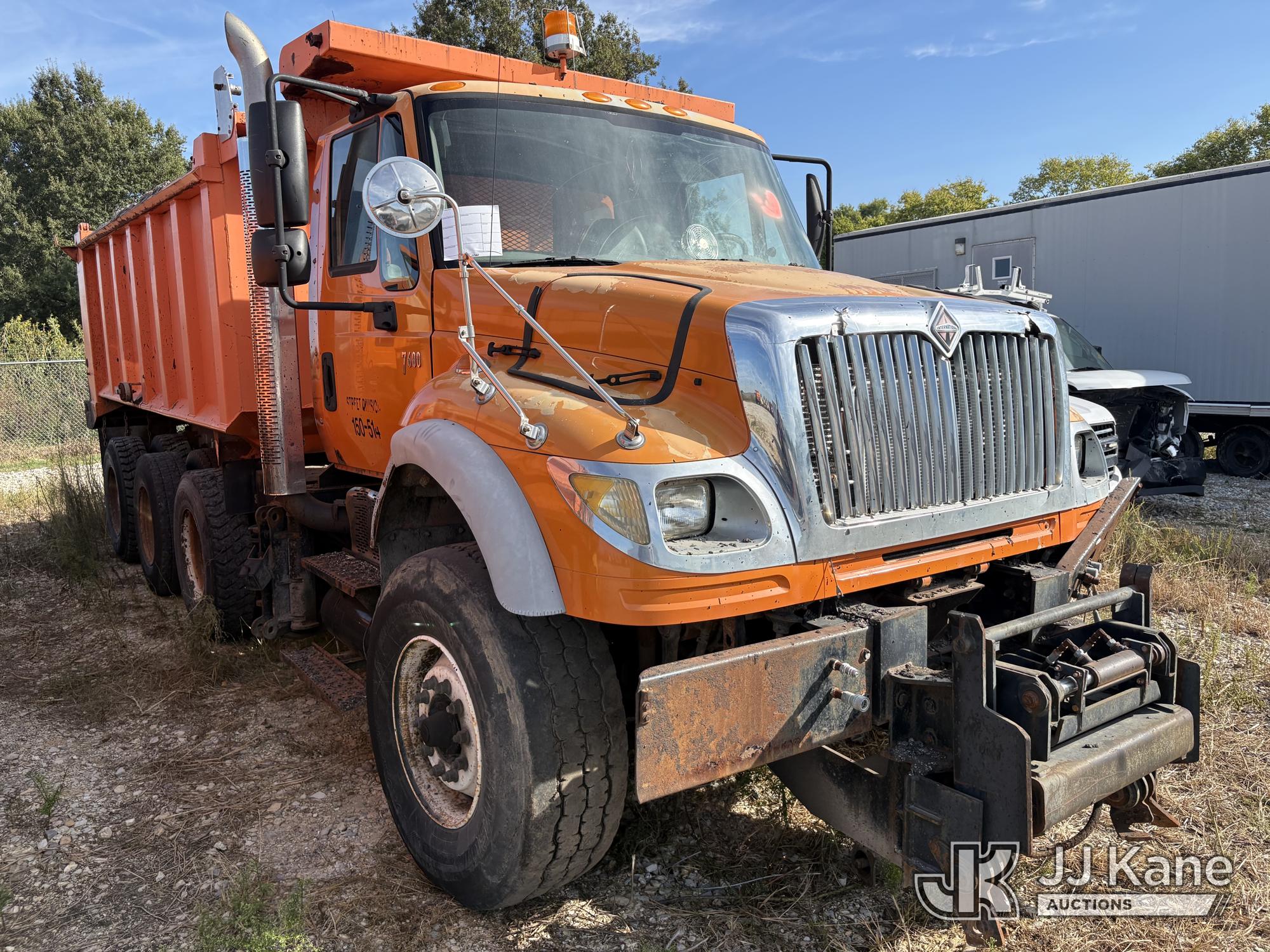2004 International 7600