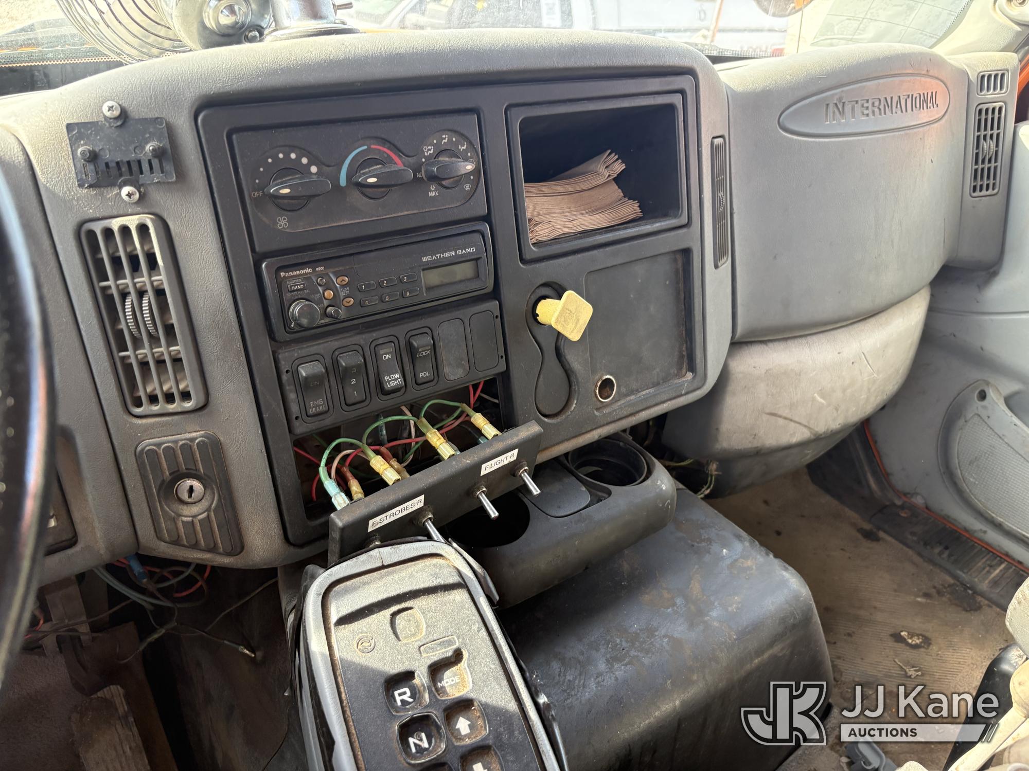 2004 International 7600