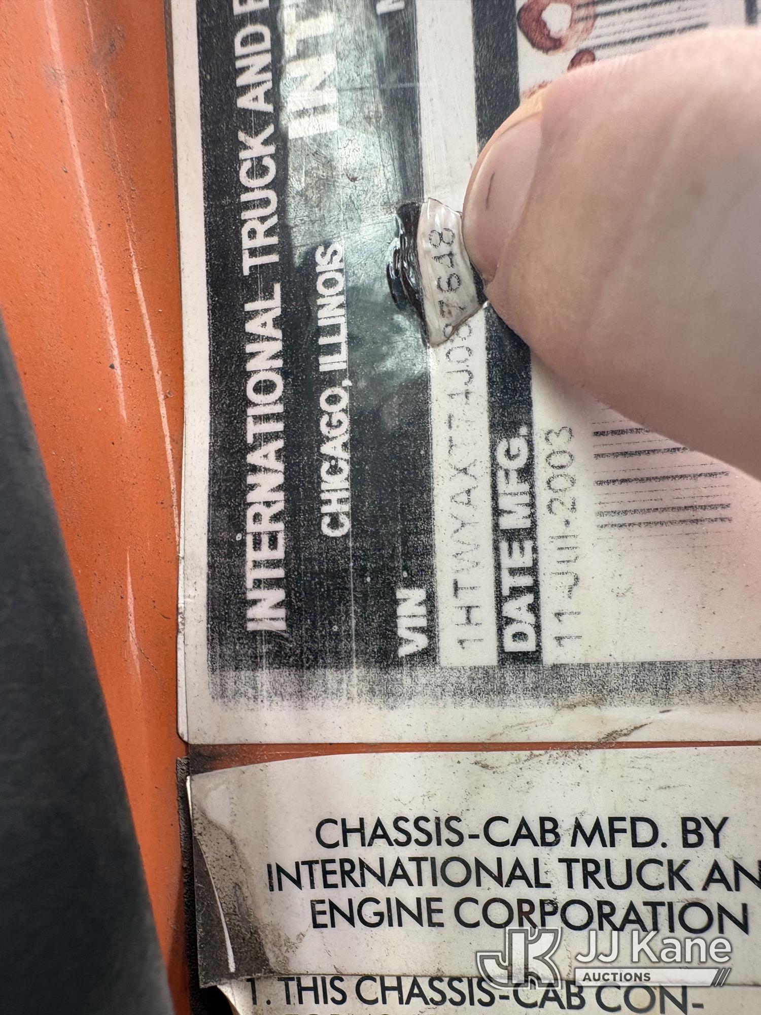 2004 International 7600
