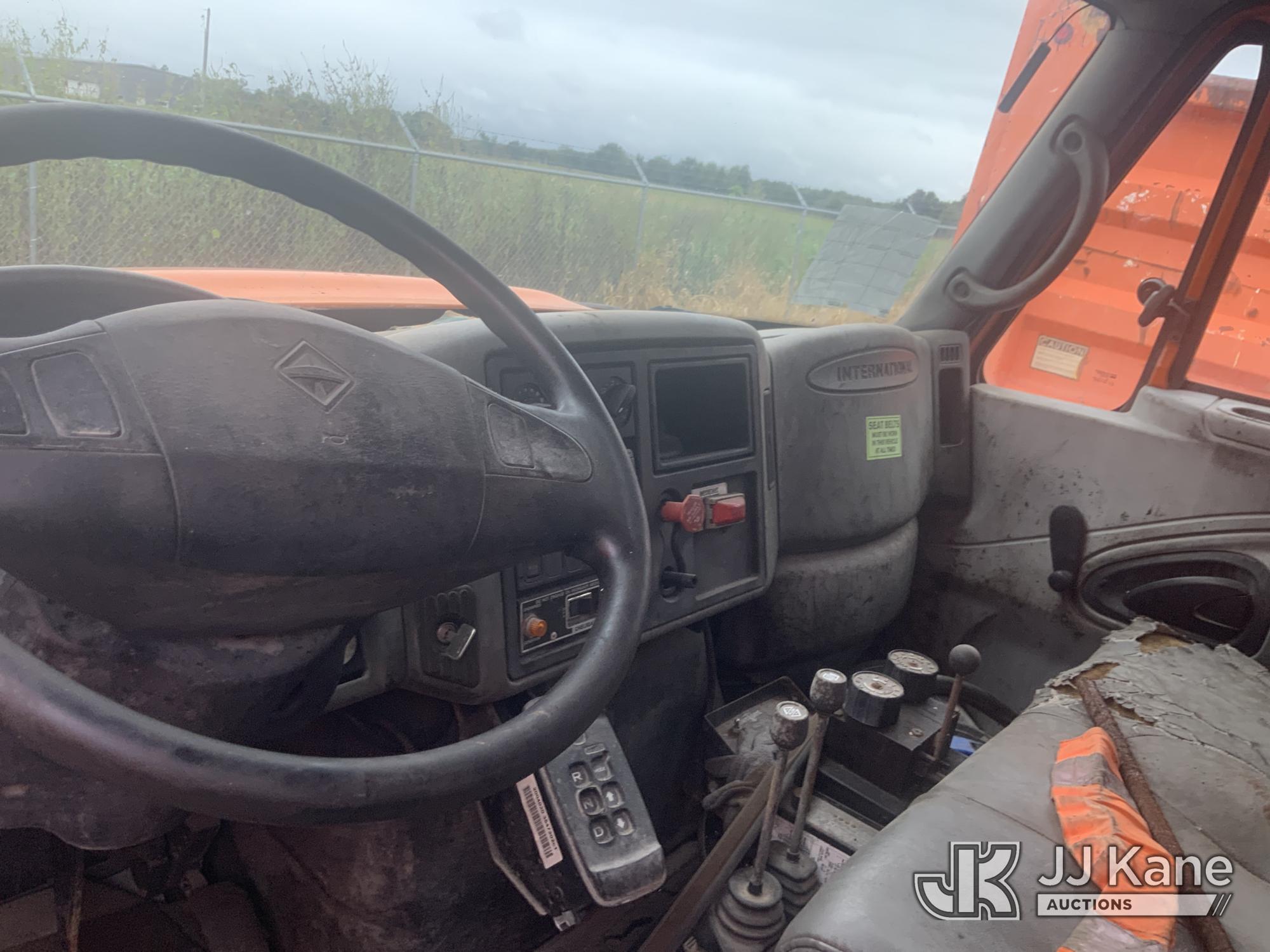 2005 International 7400