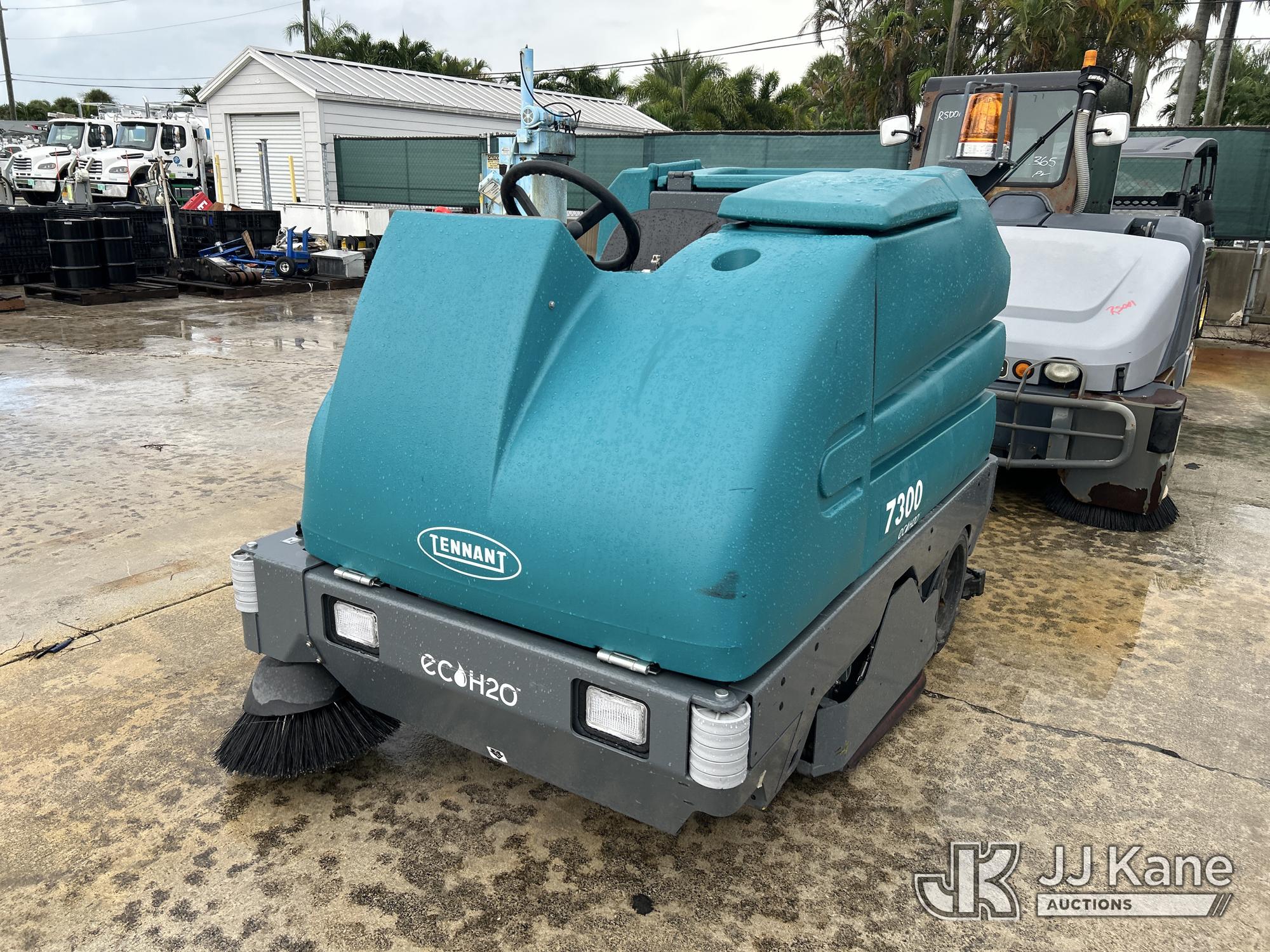 Photo of Tennant  7300