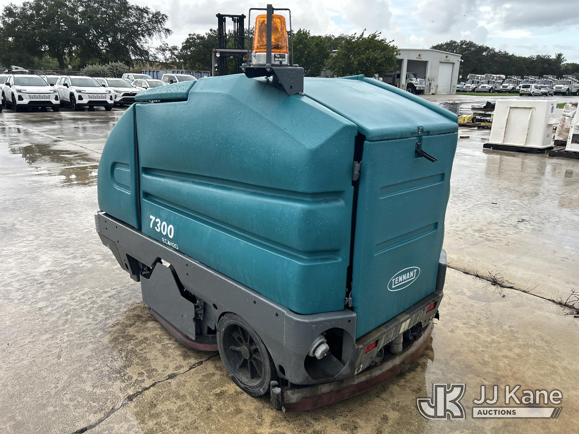 0 Tennant  7300