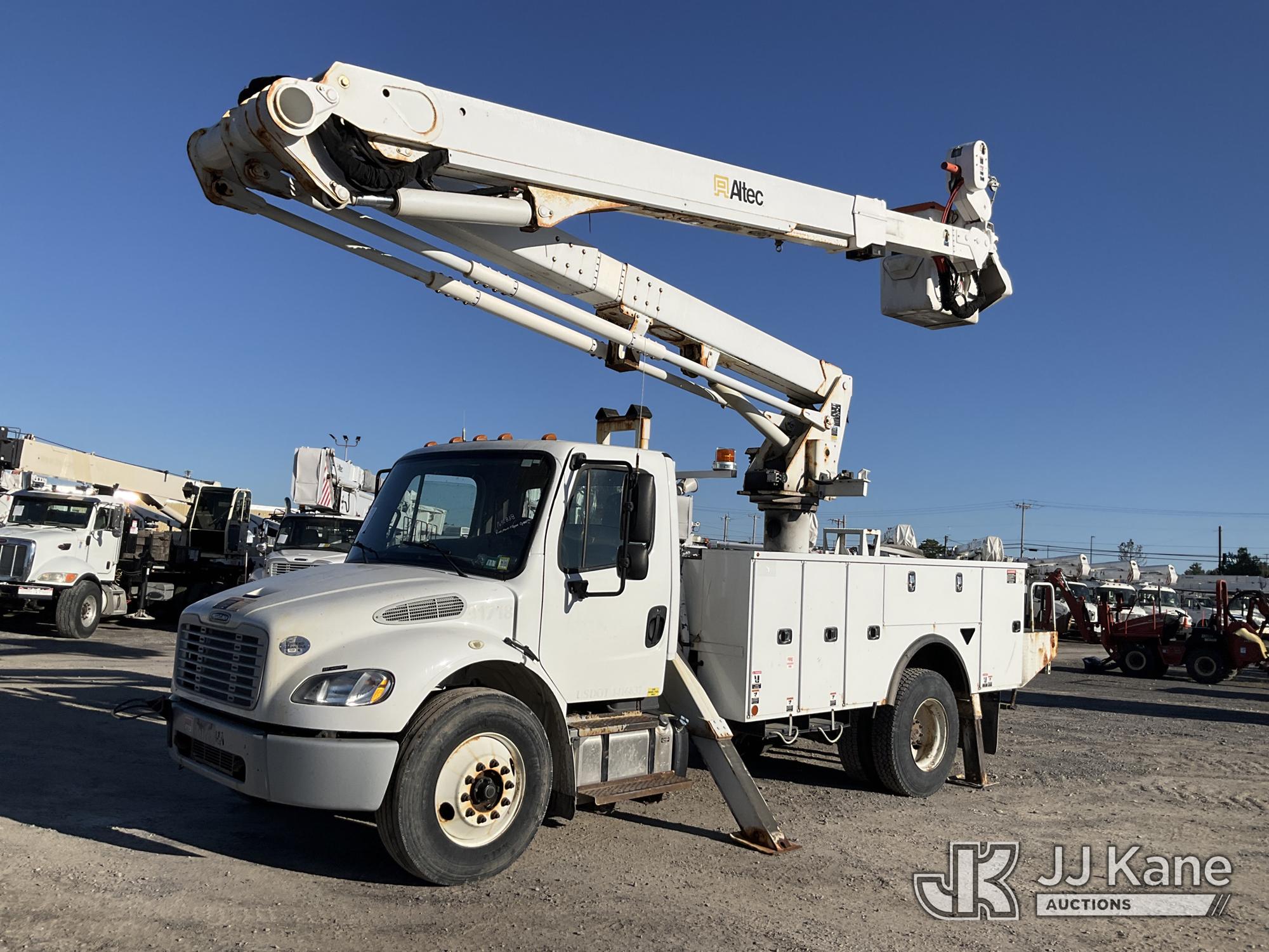 2017 Freightliner M2 106