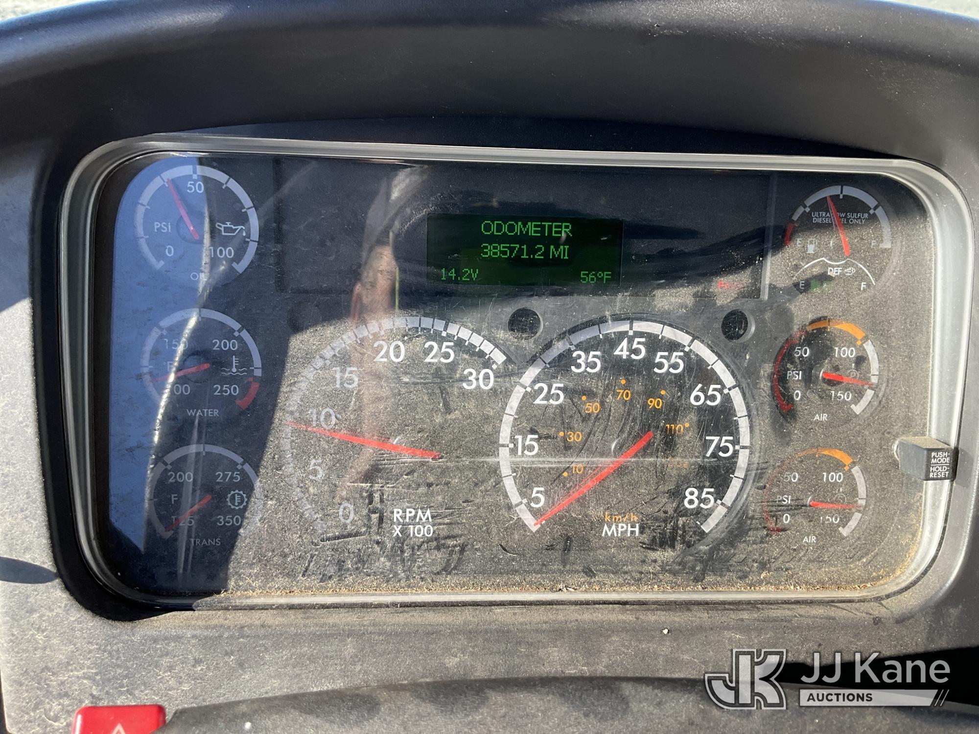 2017 Freightliner M2 106