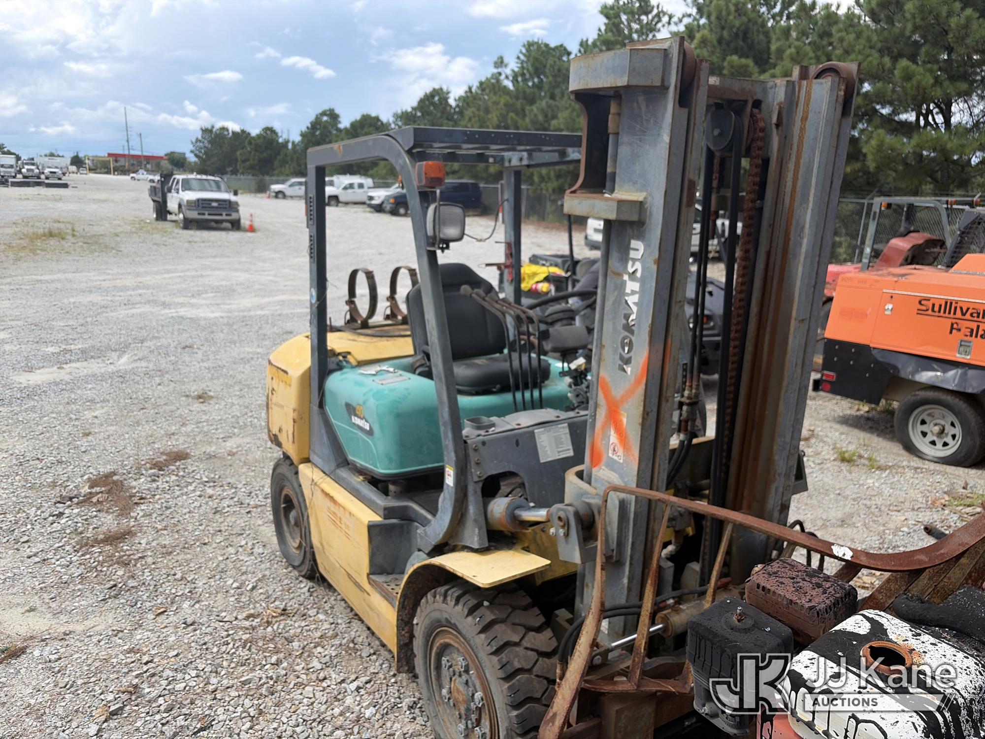 0 Komatsu FG40ZT-8