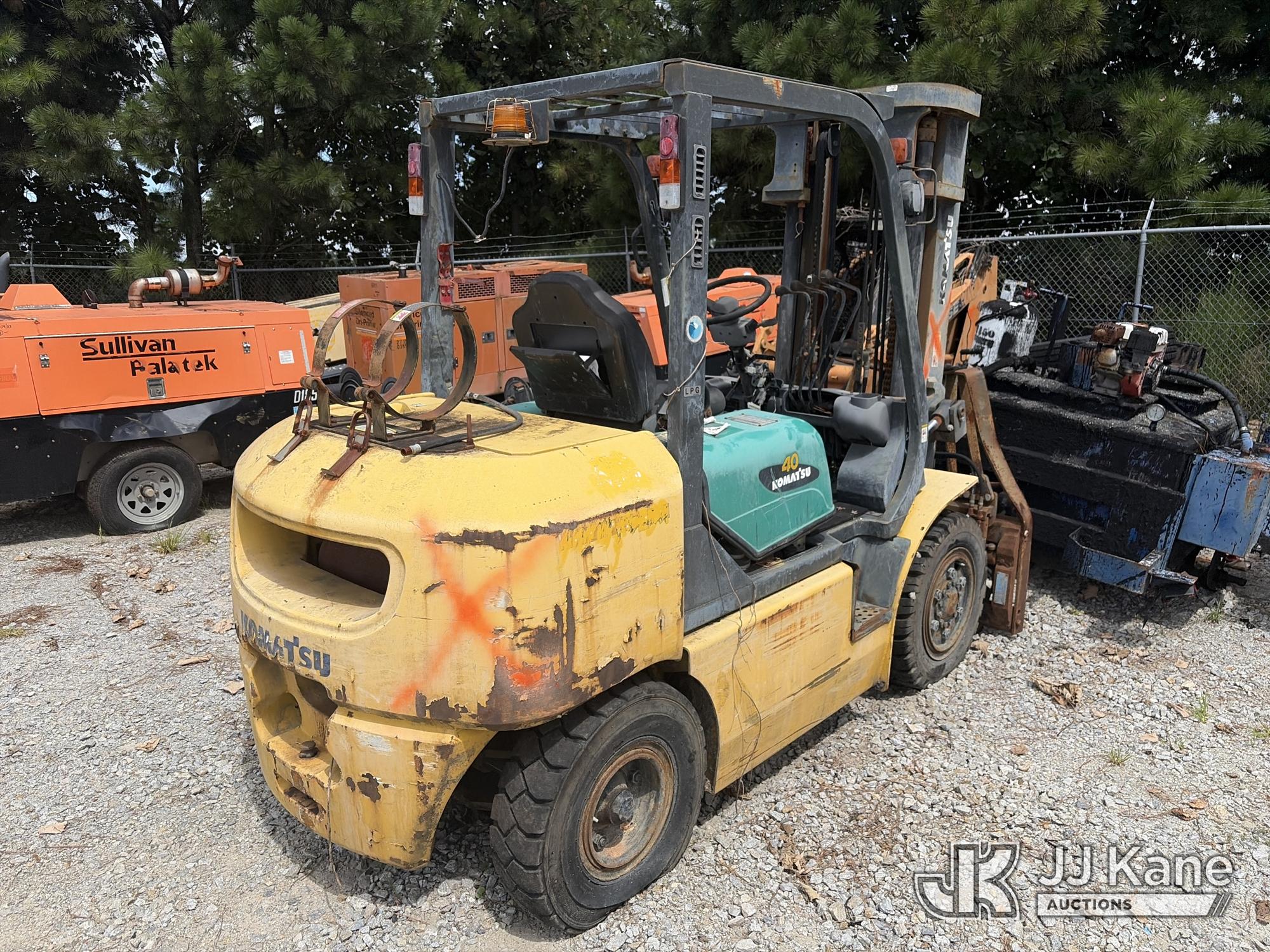0 Komatsu FG40ZT-8