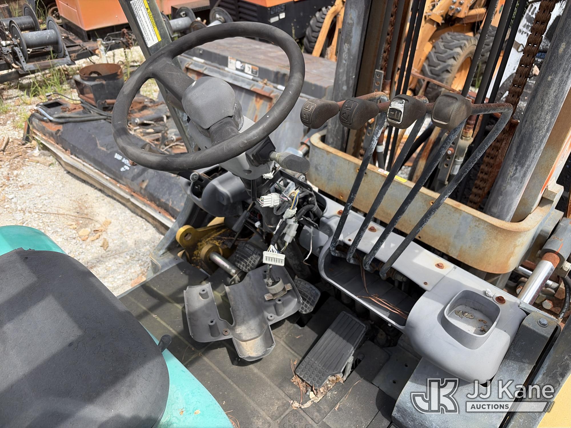 0 Komatsu FG40ZT-8