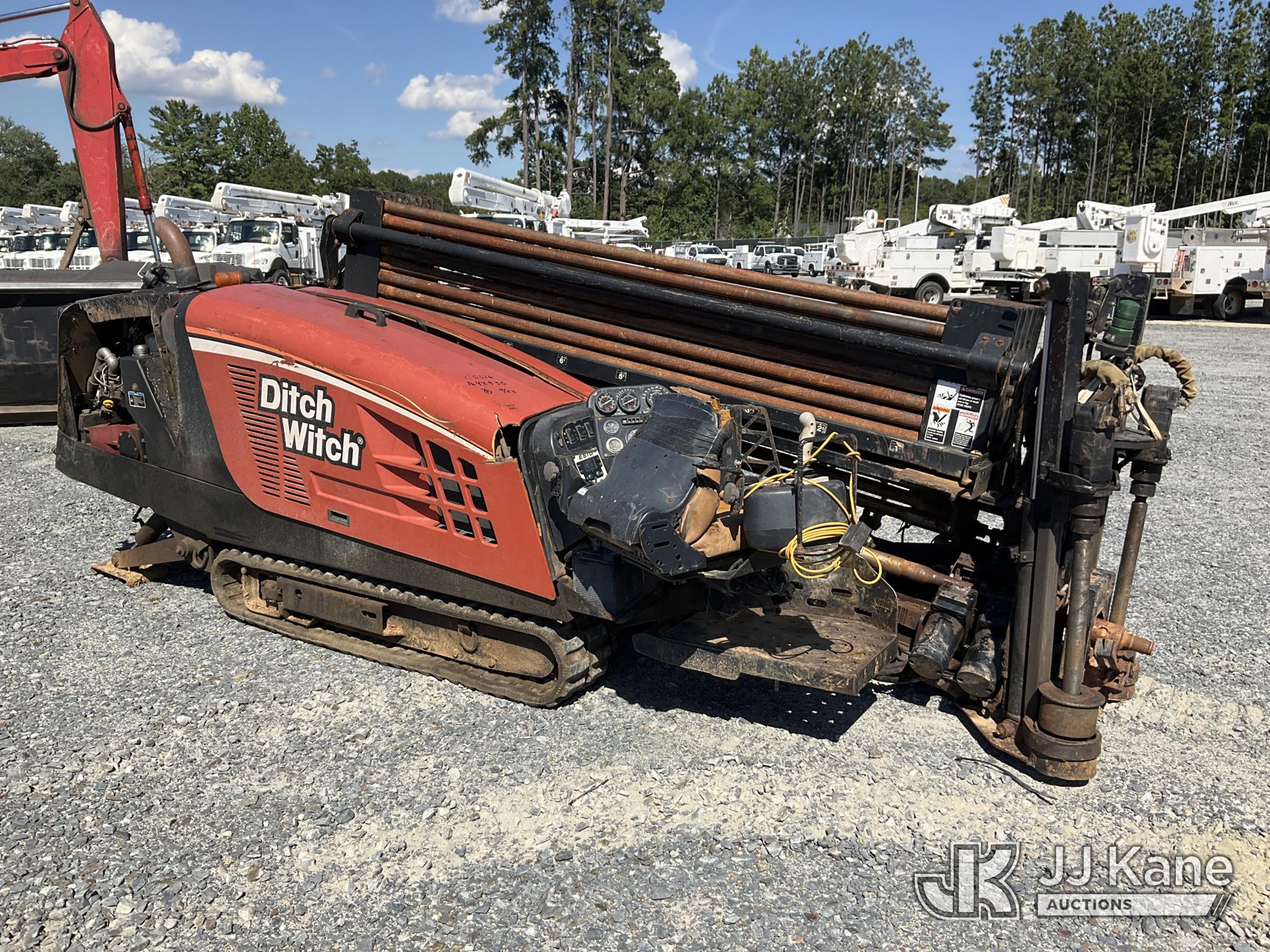 2005 Ditch Witch JT2020