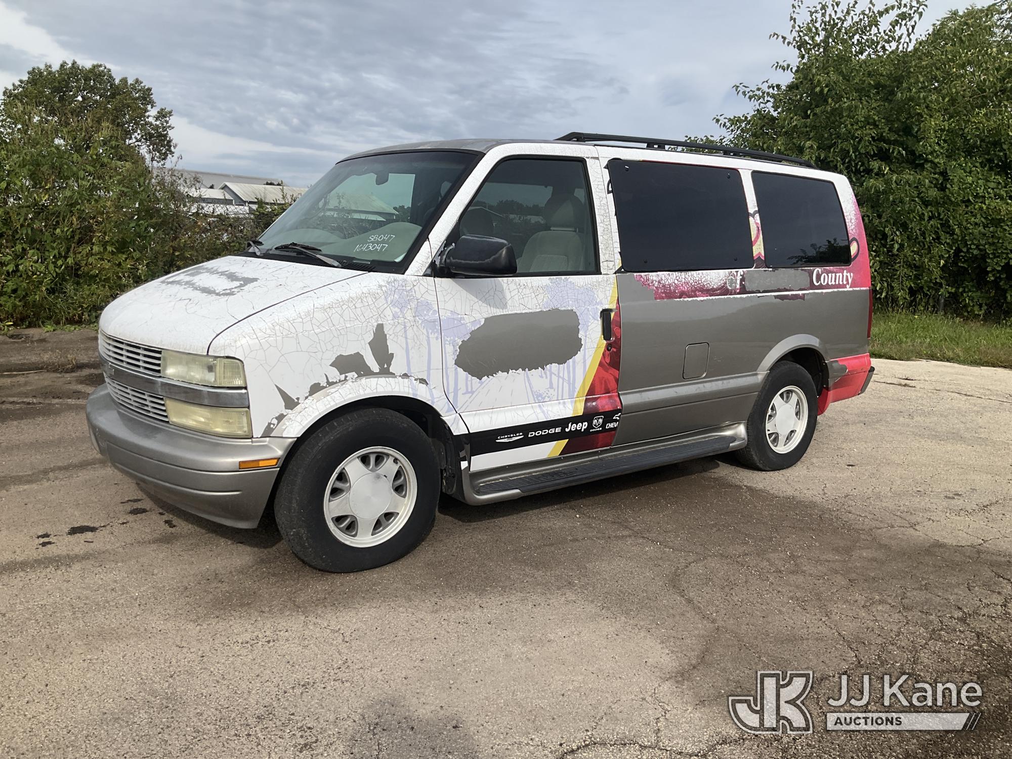 Photo of 2002 Chevrolet Astro