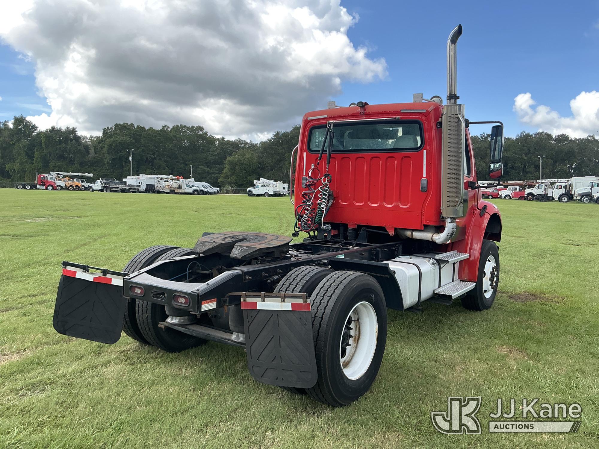 2007 Freightliner M2 106
